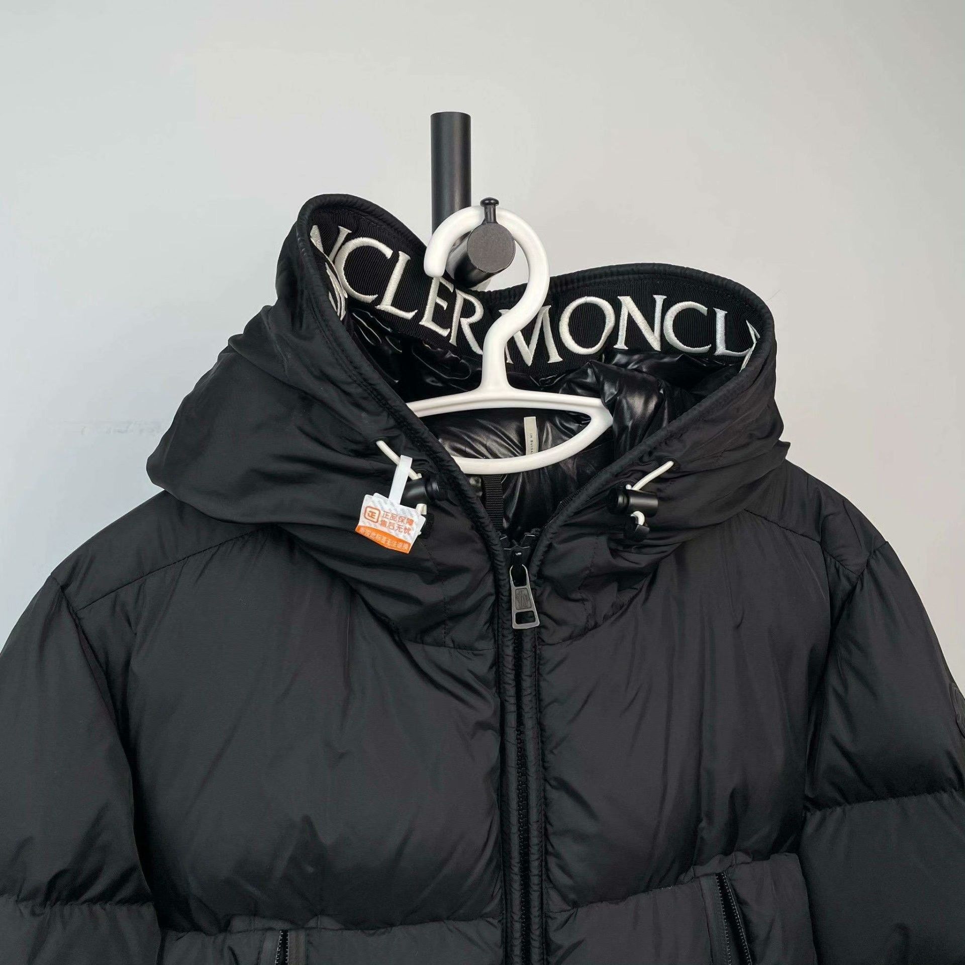 Moncler Moncler Down Black Heavy Coat L Men Size US L / EU 52-54 / 3 - 3 Thumbnail