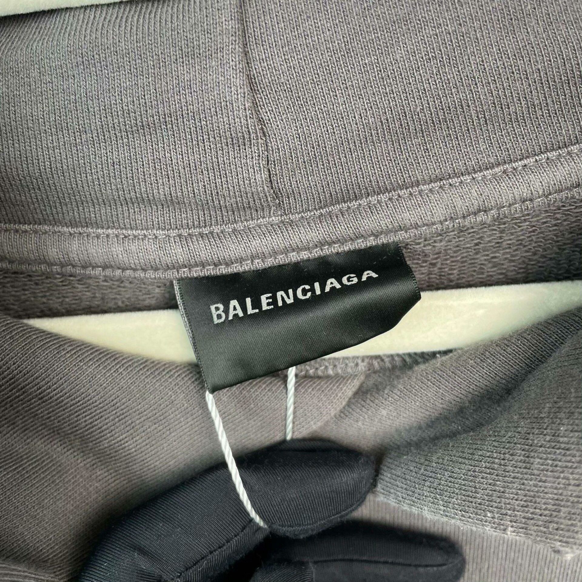 Balenciaga Balenciaga Retro Hoodie XL Men Size US XL / EU 56 / 4 - 6 Thumbnail