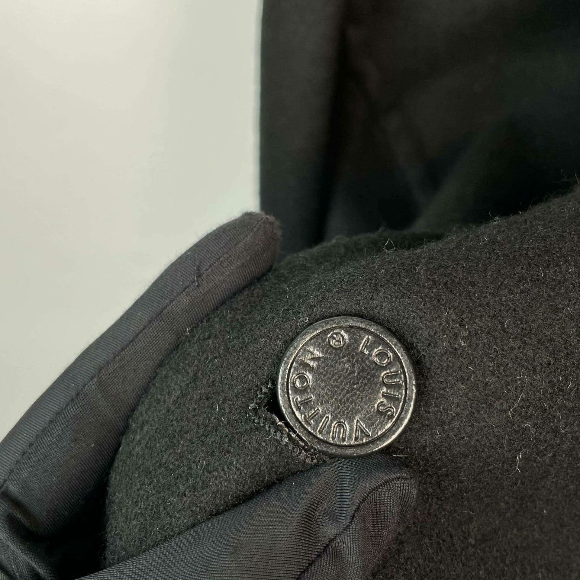 Louis Vuitton Louis Vuitton Wool Black Light Jacket 50 Men Size US XL / EU 56 / 4 - 9 Thumbnail
