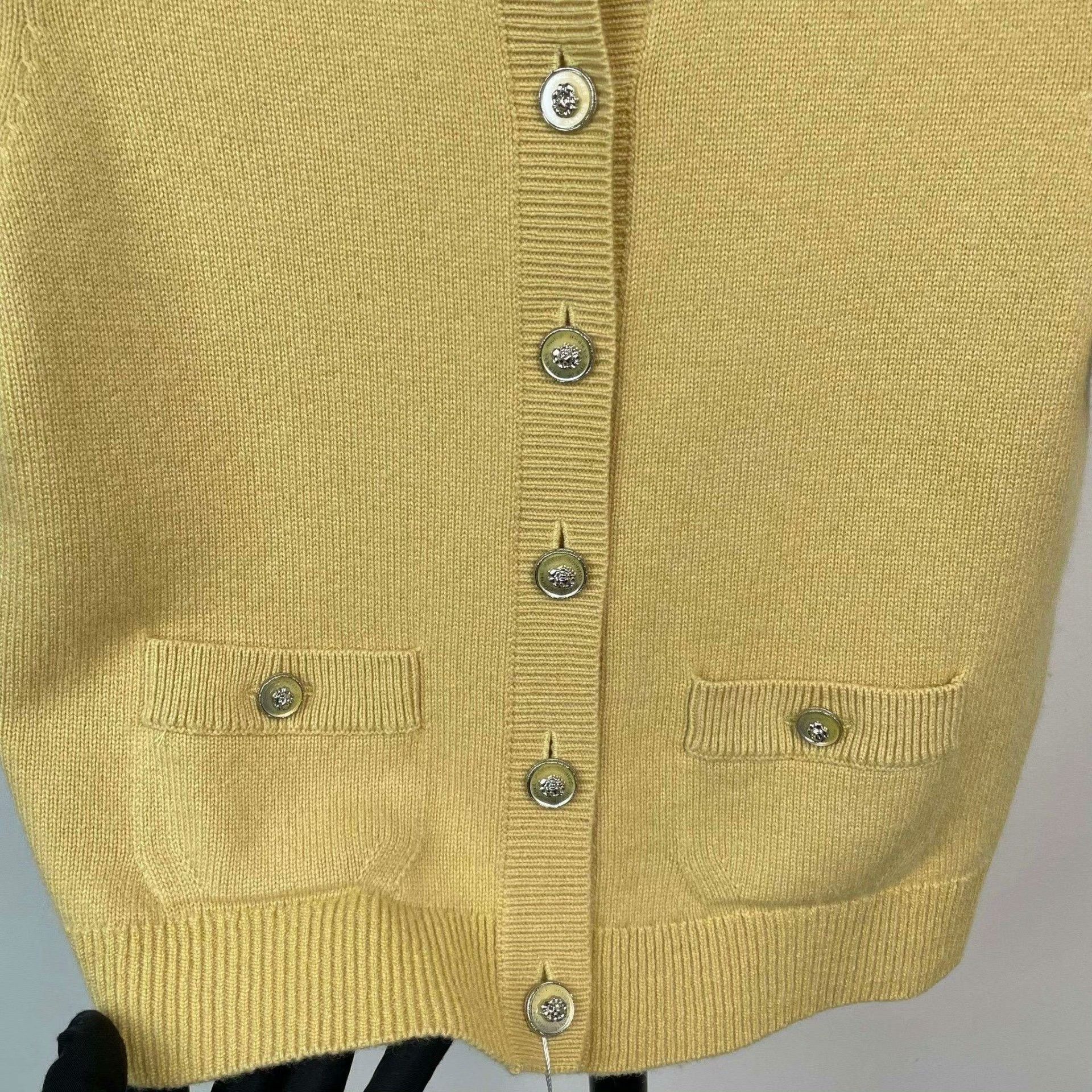 Chanel Chanel Knit Yellow Sweater 34 Women Size XS / US 0-2 / IT 36-38 - 5 Thumbnail