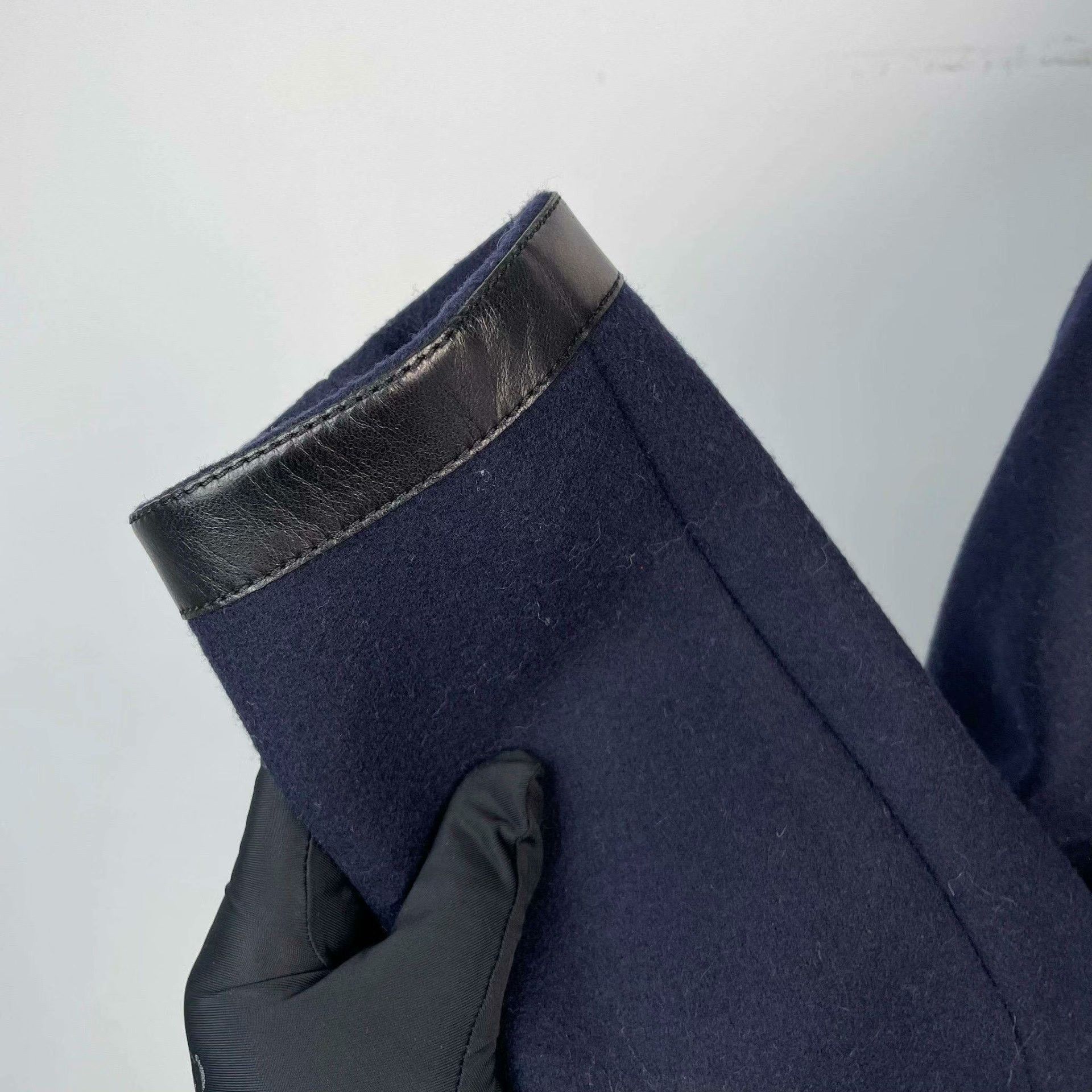 Louis Vuitton Louis Vuitton Wool Blue Coat XS Women Size XS / US 0-2 / IT 36-38 - 8 Thumbnail