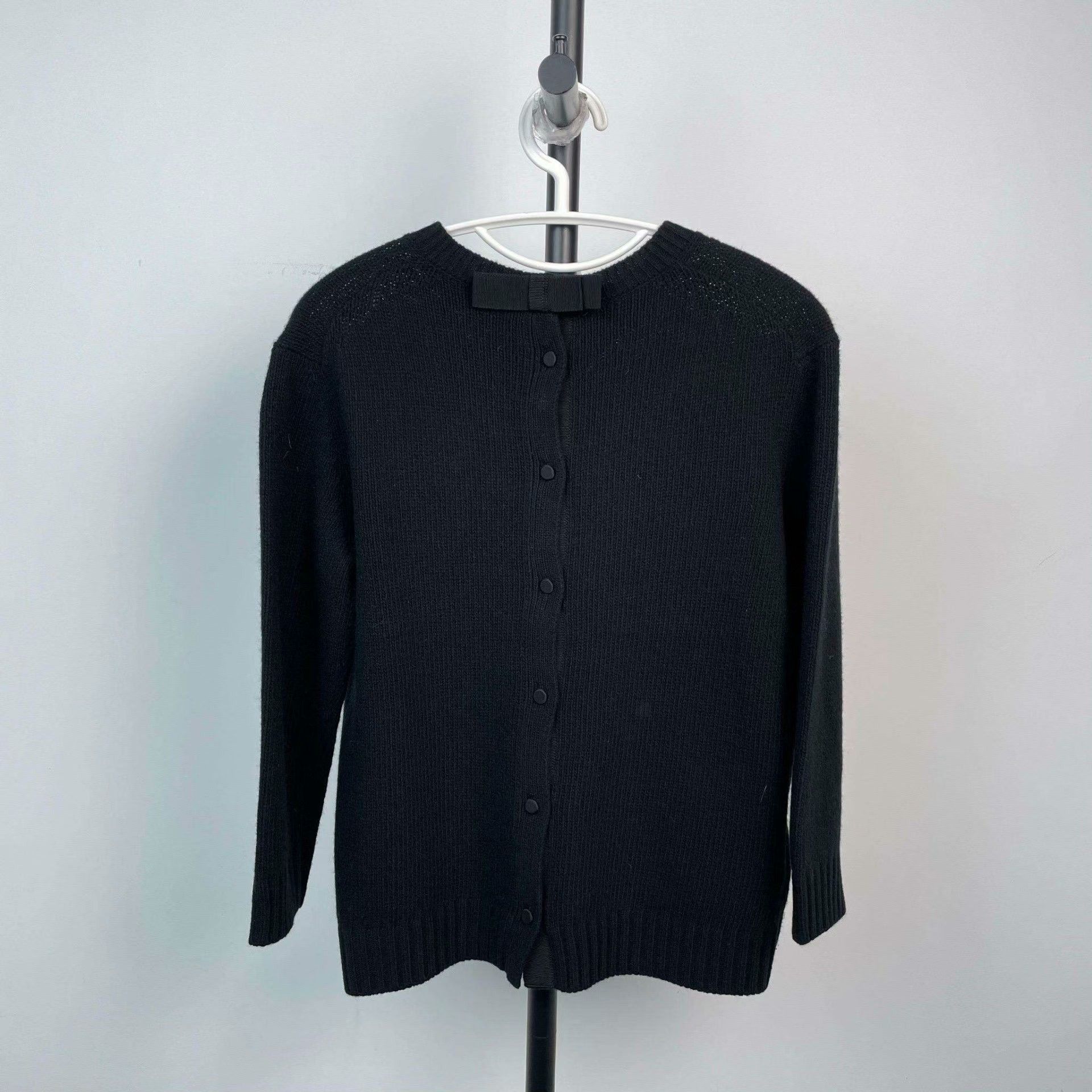 Prada Prada Black Sweater 40 Women Size M / US 6-8 / IT 42-44 - 2 Thumbnail