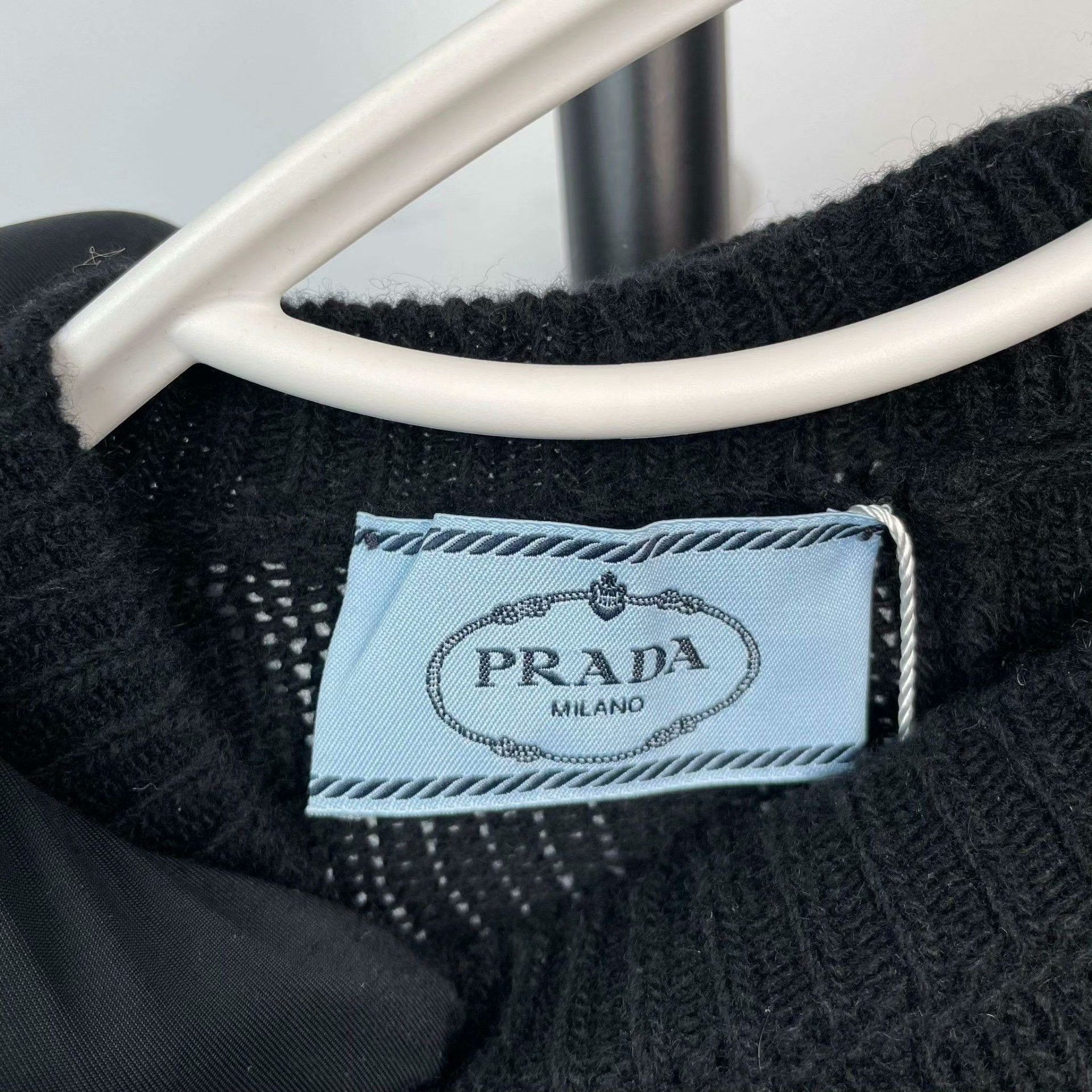 Prada Prada Black Sweater 40 Women Size M / US 6-8 / IT 42-44 - 3 Thumbnail