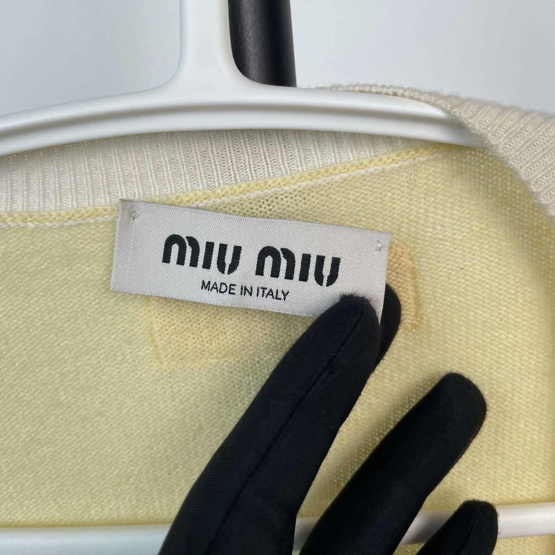 Miu Miu Miu Miu Yellow Sweater 38 Women Size S / US 4 / IT 40 - 4 Thumbnail