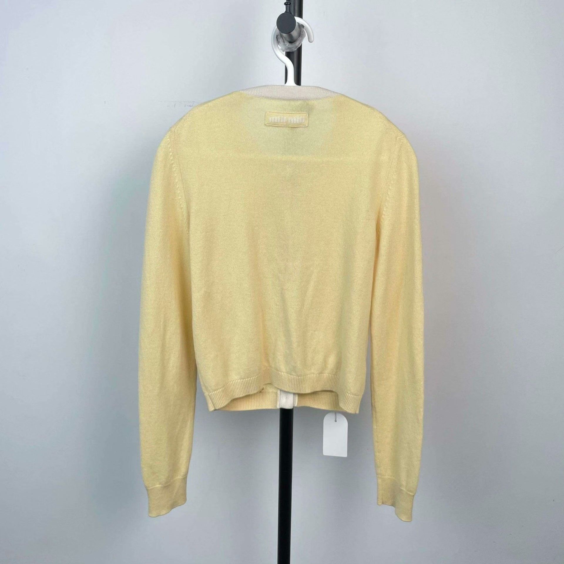 Miu Miu Miu Miu Yellow Sweater 38 Women Size S / US 4 / IT 40 - 2 Thumbnail