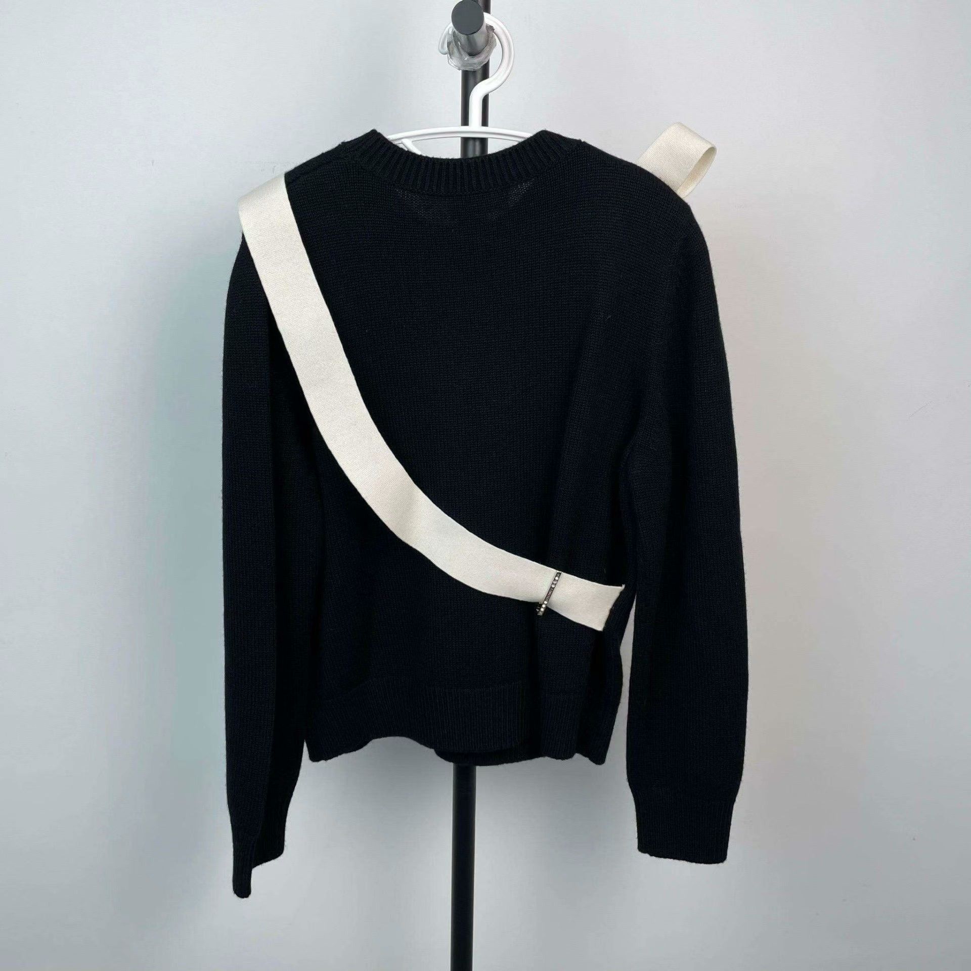Chanel Chanel White Long Sleeve Shirt 40 Men Size US M / EU 48-50 / 2 - 2 Thumbnail