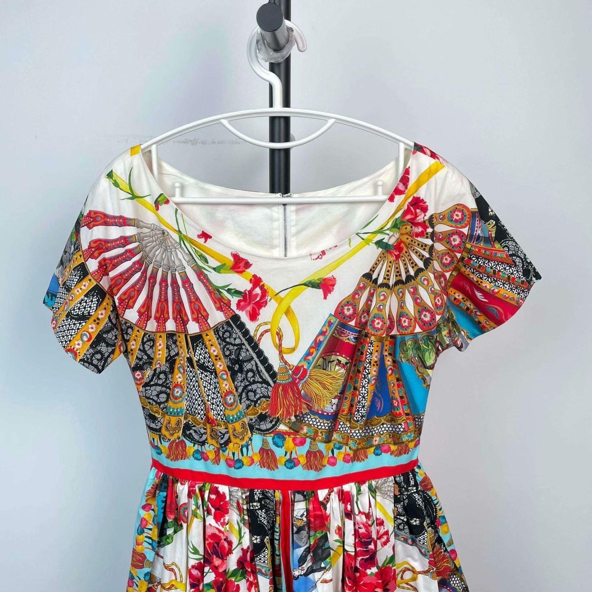 Dolce & Gabbana Dolce & Gabbana Printed Dress XS Women Size XS / US 0-2 / IT 36-38 - 8 Thumbnail