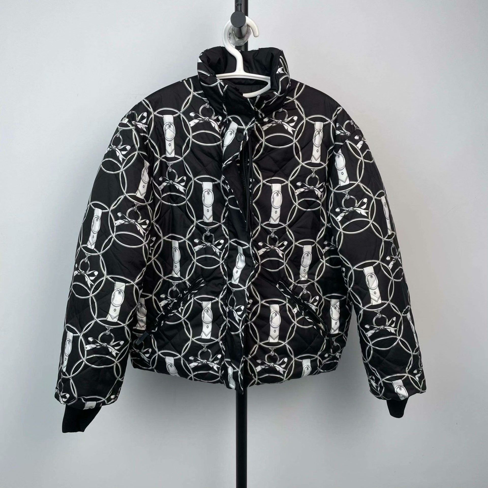 Hermes Hermes Down Black Down Jacket M Women Size M / US 6-8 / IT 42-44 - 2 Thumbnail