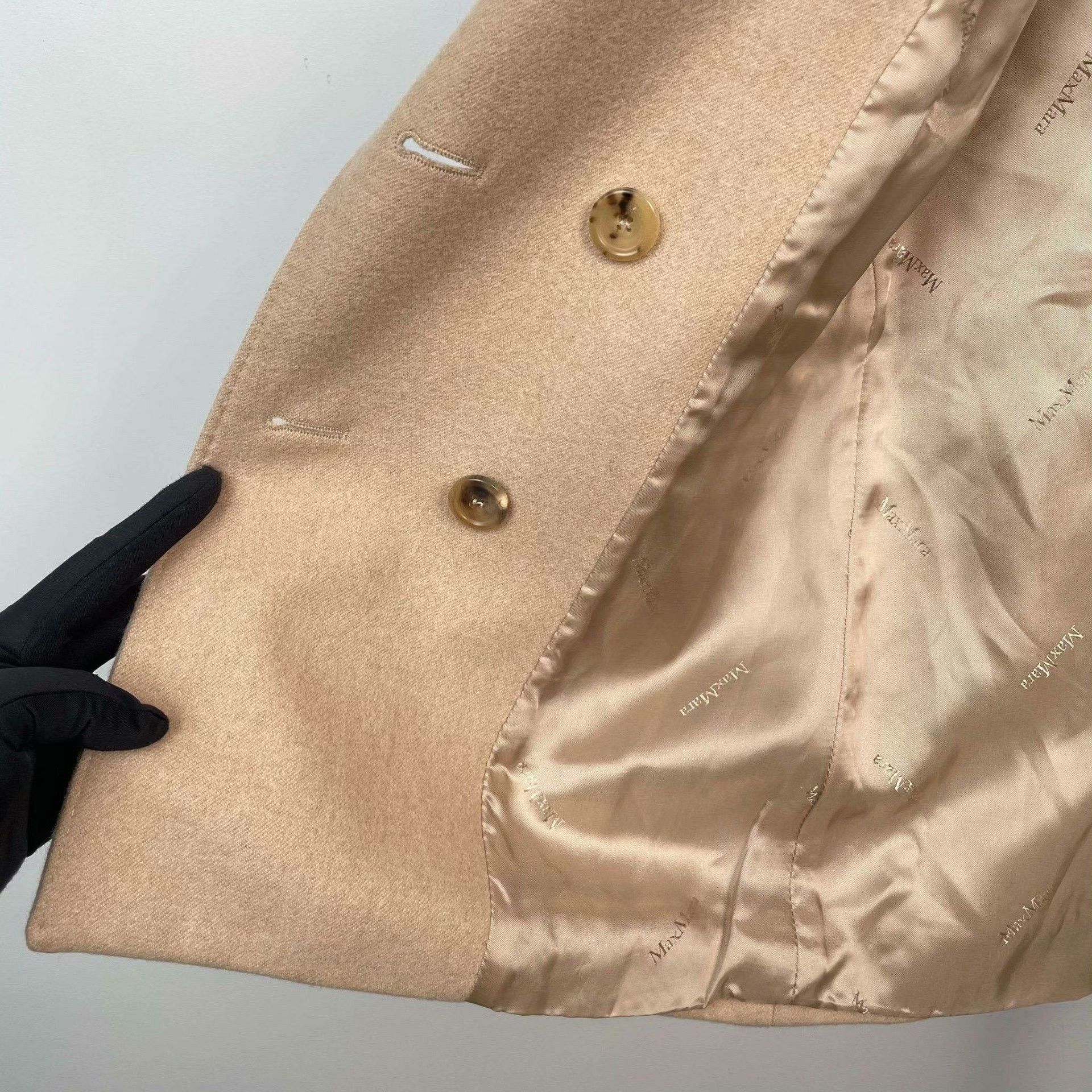 Max Mara Max Mara Beige Coat M Women Size M / US 6-8 / IT 42-44 - 8 Thumbnail