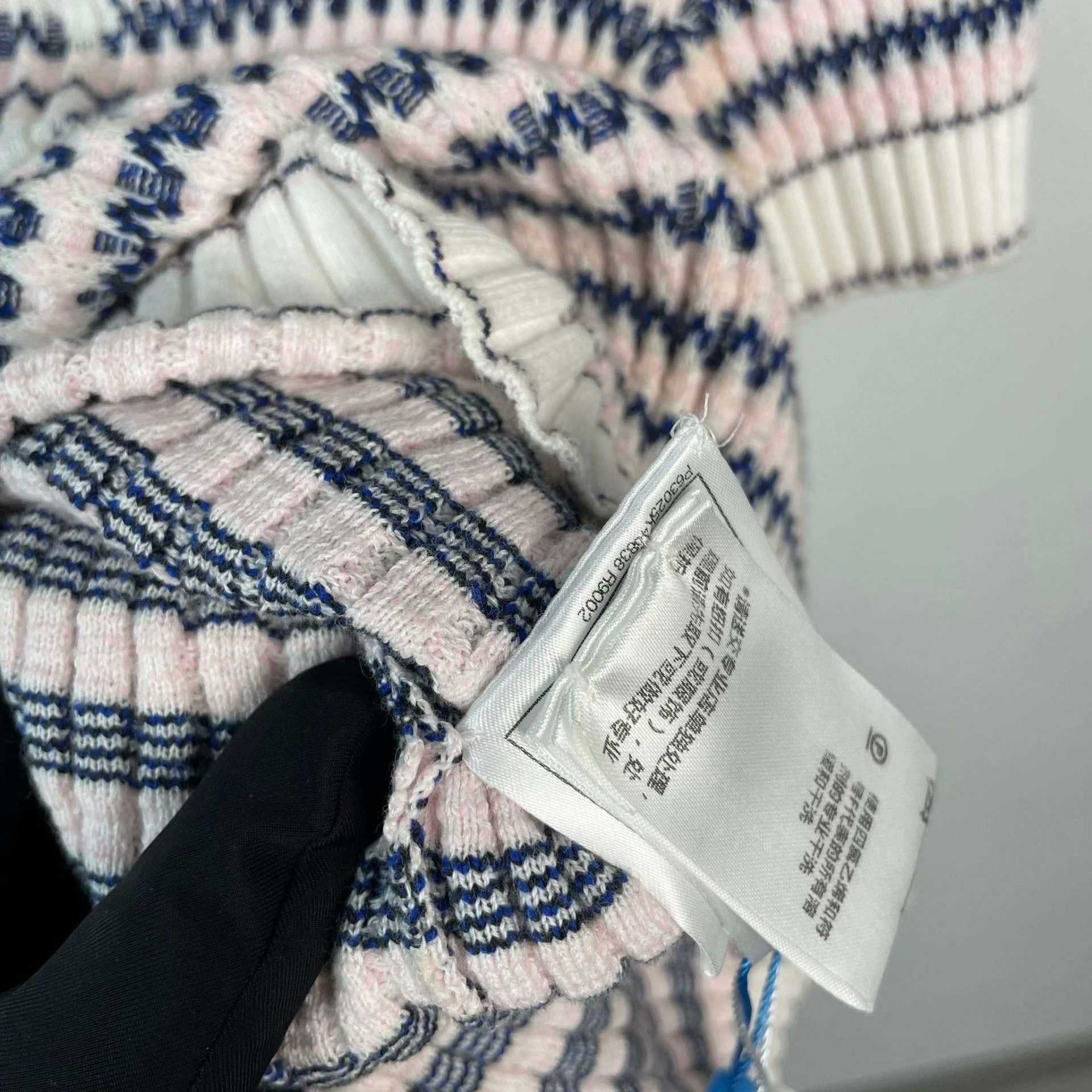 Chanel Chanel Knit Multi Sweater 36 Women Size S / US 4 / IT 40 - 8 Thumbnail