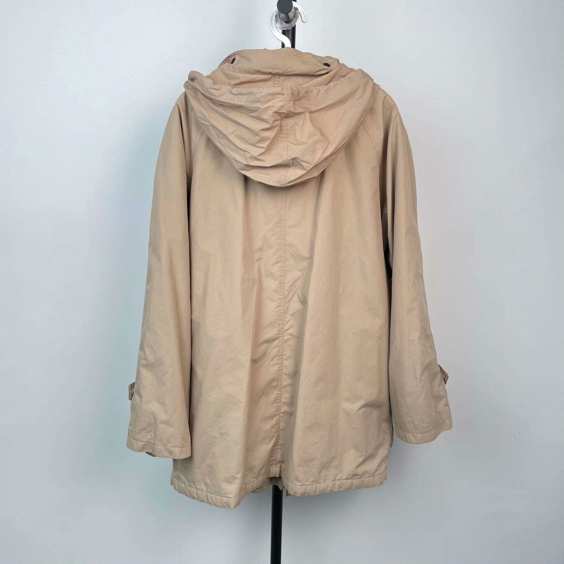 Burberry Burberry Jacket M Women Size M / US 6-8 / IT 42-44 - 2 Thumbnail