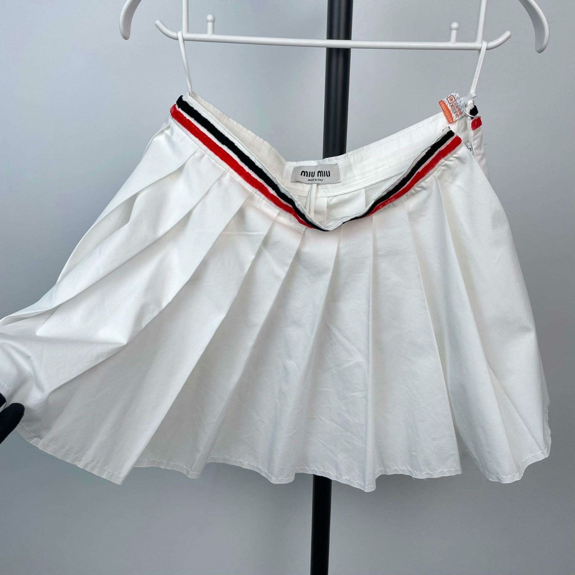 Miu Miu Miu Miu White Skirt 36 Women Size 36" / US 14 / IT 50 - 2 Thumbnail