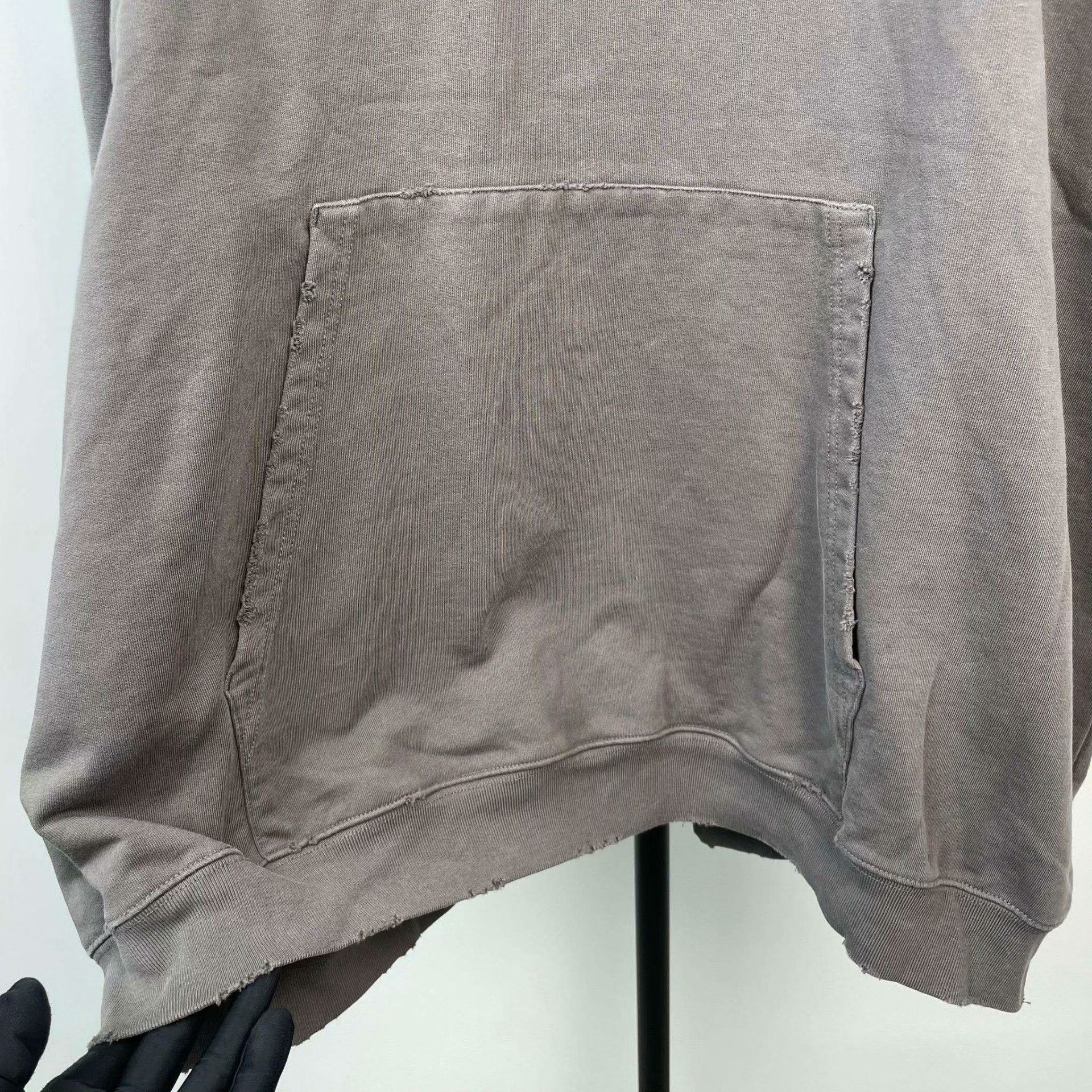 Balenciaga Balenciaga Gray Hoodie L Men Size US L / EU 52-54 / 3 - 7 Thumbnail