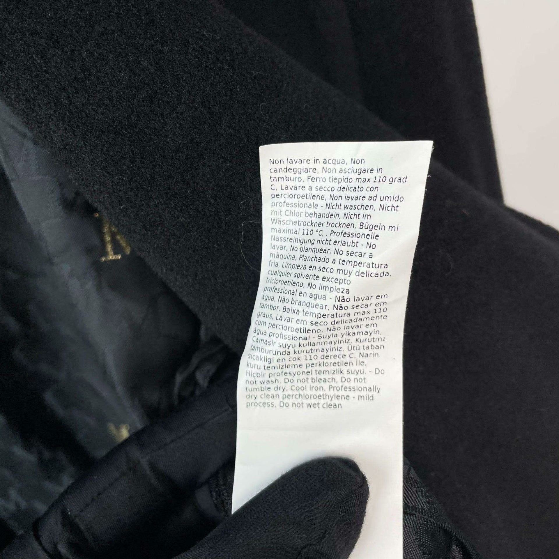 Max Mara Max Mara Black Coat L Women Size L / US 10 / IT 46 - 5 Thumbnail