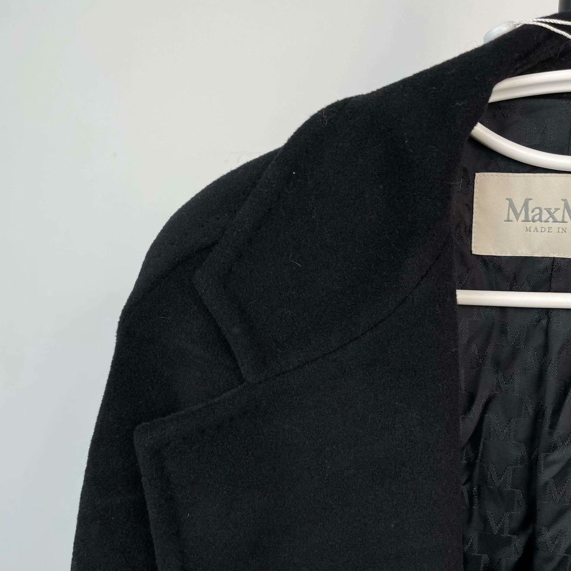 Max Mara Max Mara Black Coat L Women Size L / US 10 / IT 46 - 9 Thumbnail