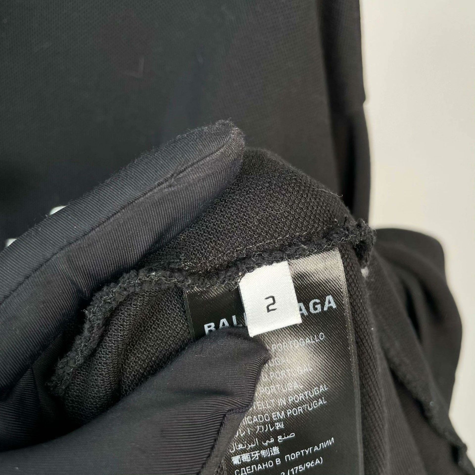 Balenciaga Balenciaga Embroidered Polo S Men Size US S / EU 44-46 / 1 - 4 Thumbnail