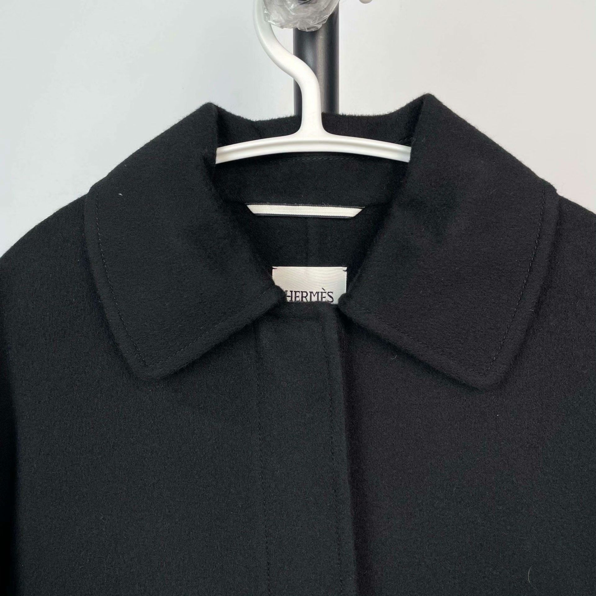 Hermes Hermes Black Coat M Women Size M / US 6-8 / IT 42-44 - 9 Thumbnail