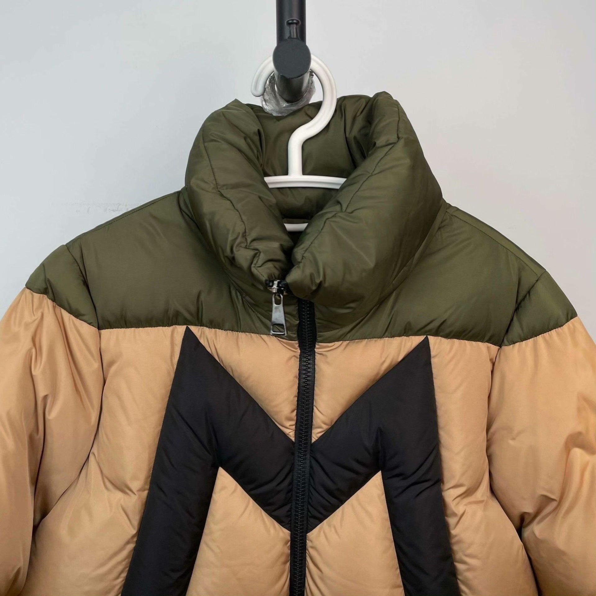 Moncler Moncler Down Multi Heavy Coat M Men Size US M / EU 48-50 / 2 - 9 Thumbnail