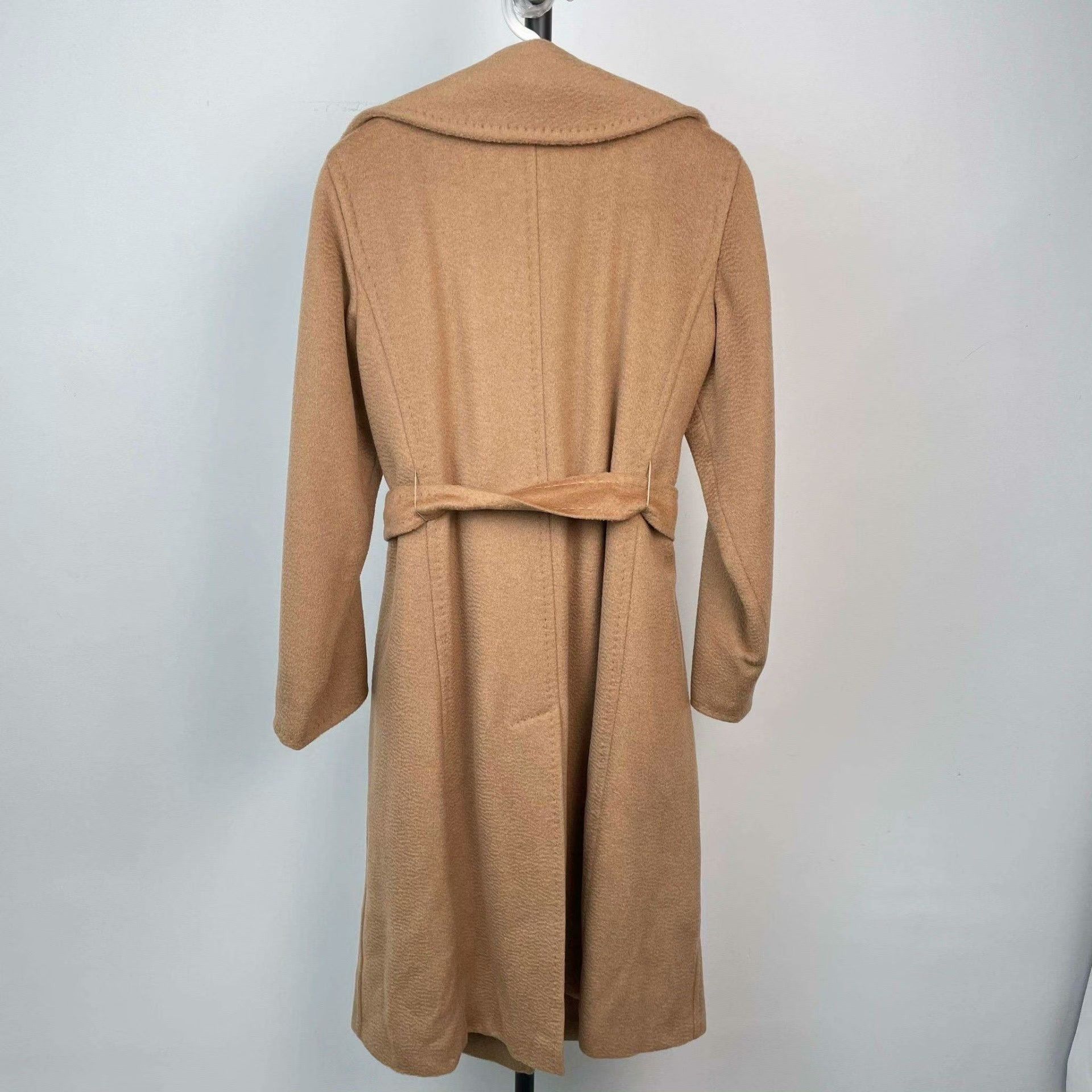 Max Mara Max Mara Coat M Women Size M / US 6-8 / IT 42-44 - 2 Thumbnail