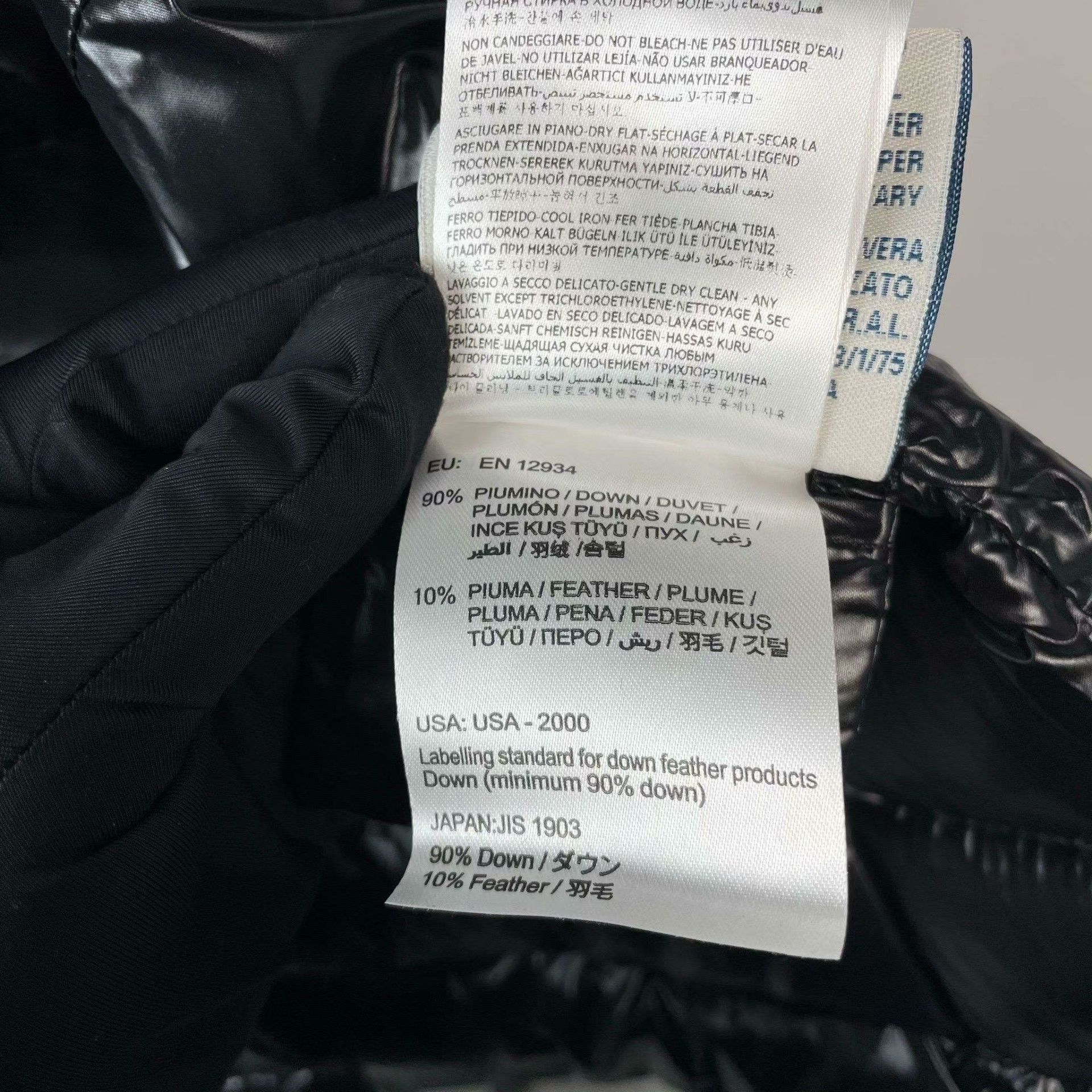 Moncler Moncler Down Black Down Jacket M Women Size M / US 6-8 / IT 42-44 - 8 Thumbnail