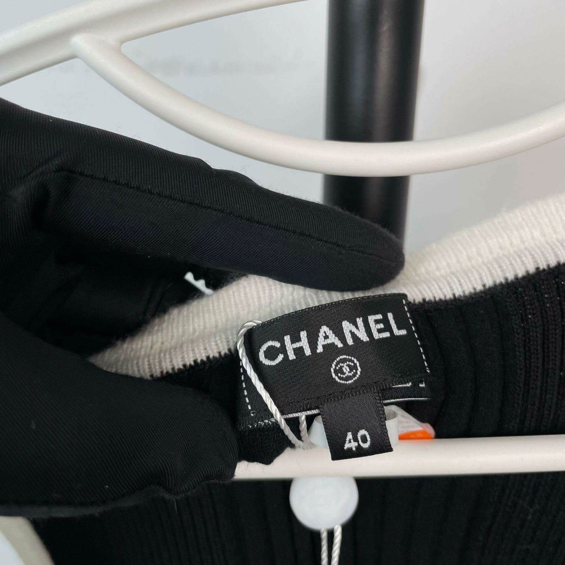 Chanel Chanel Knit Black Tank Top 40 Women Size M / US 6-8 / IT 42-44 - 5 Thumbnail