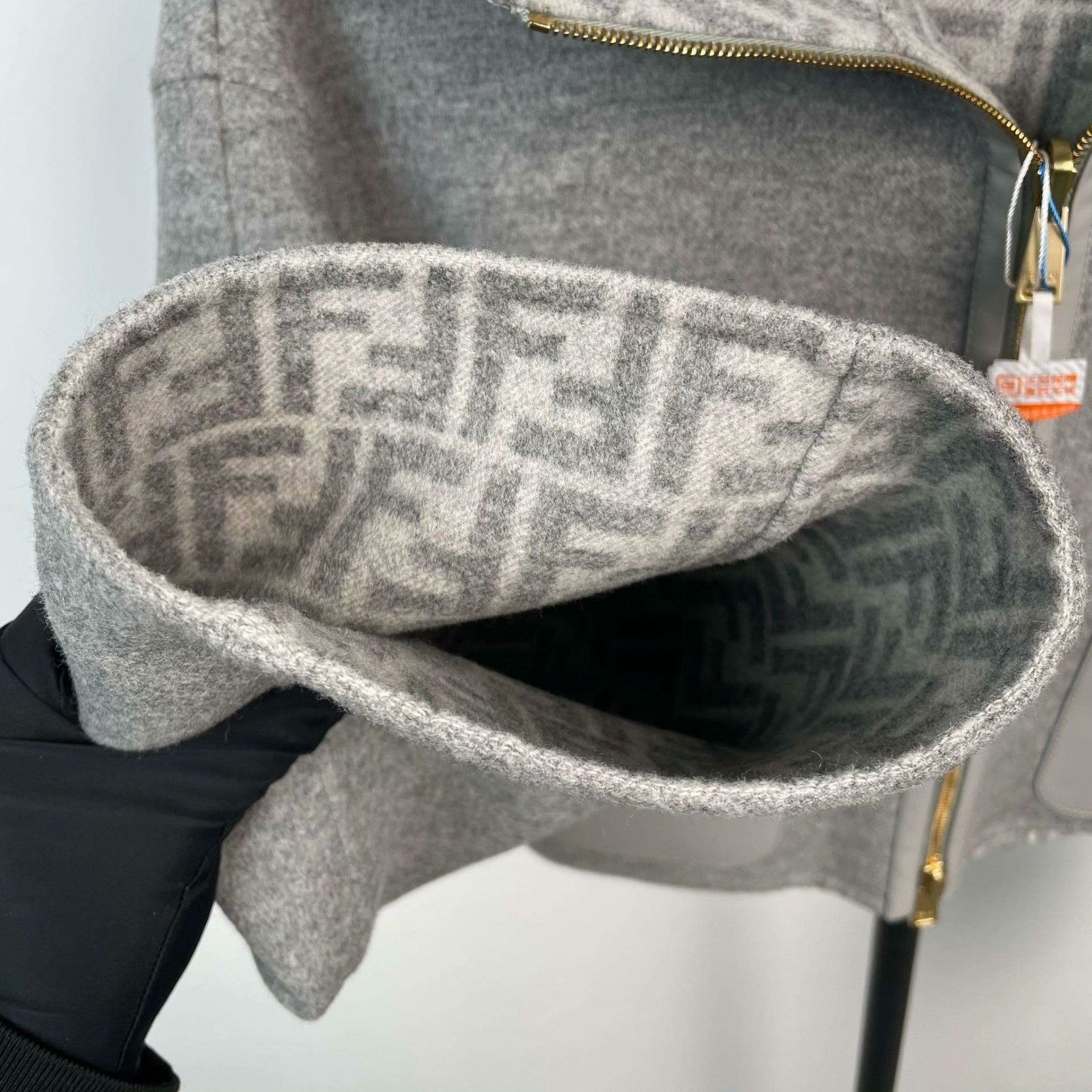 Fendi Fendi Wool Gray Coat S Women Size S / US 4 / IT 40 - 4 Thumbnail