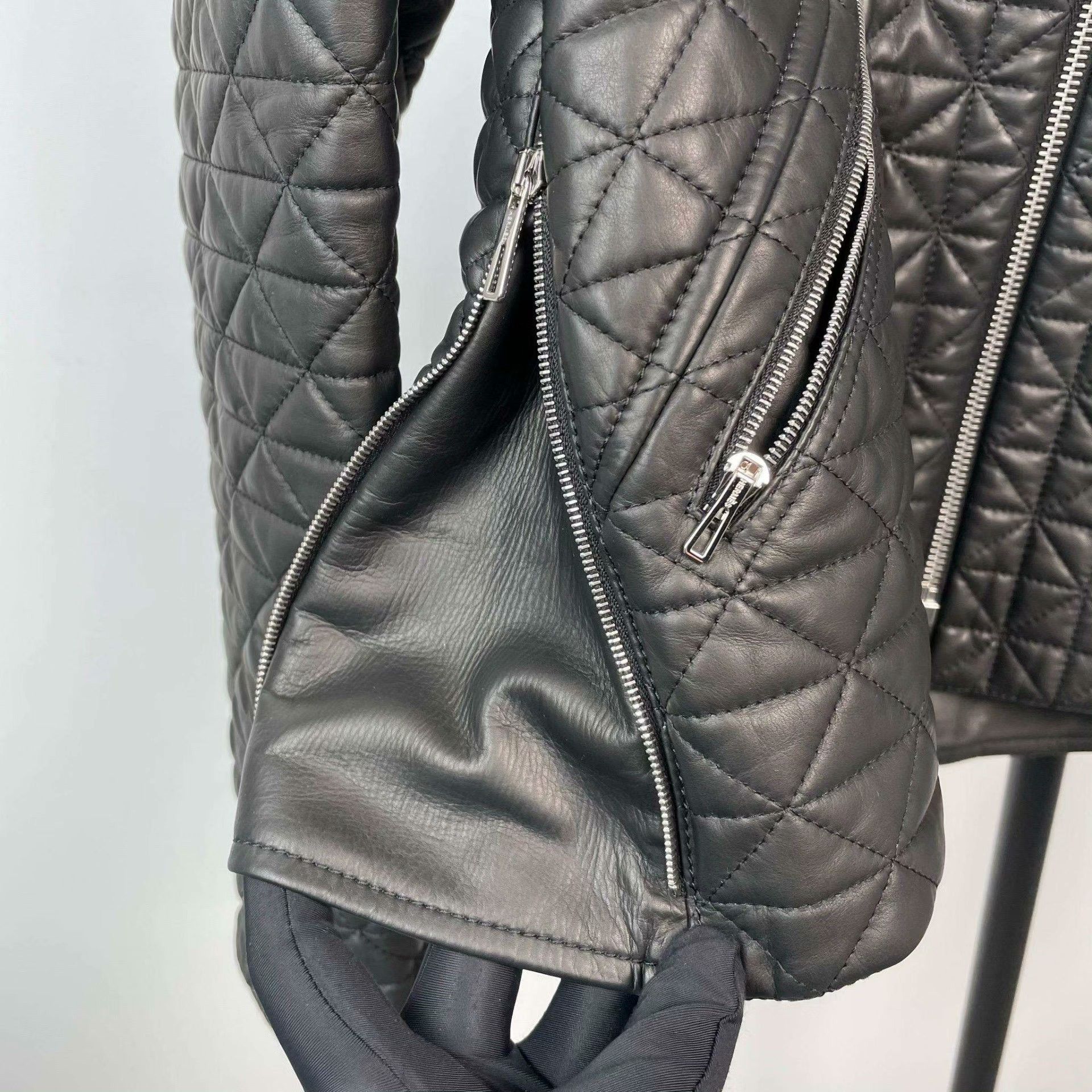 Hermes Hermes Black Light Jacket 38 Men Size US S / EU 44-46 / 1 - 8 Thumbnail