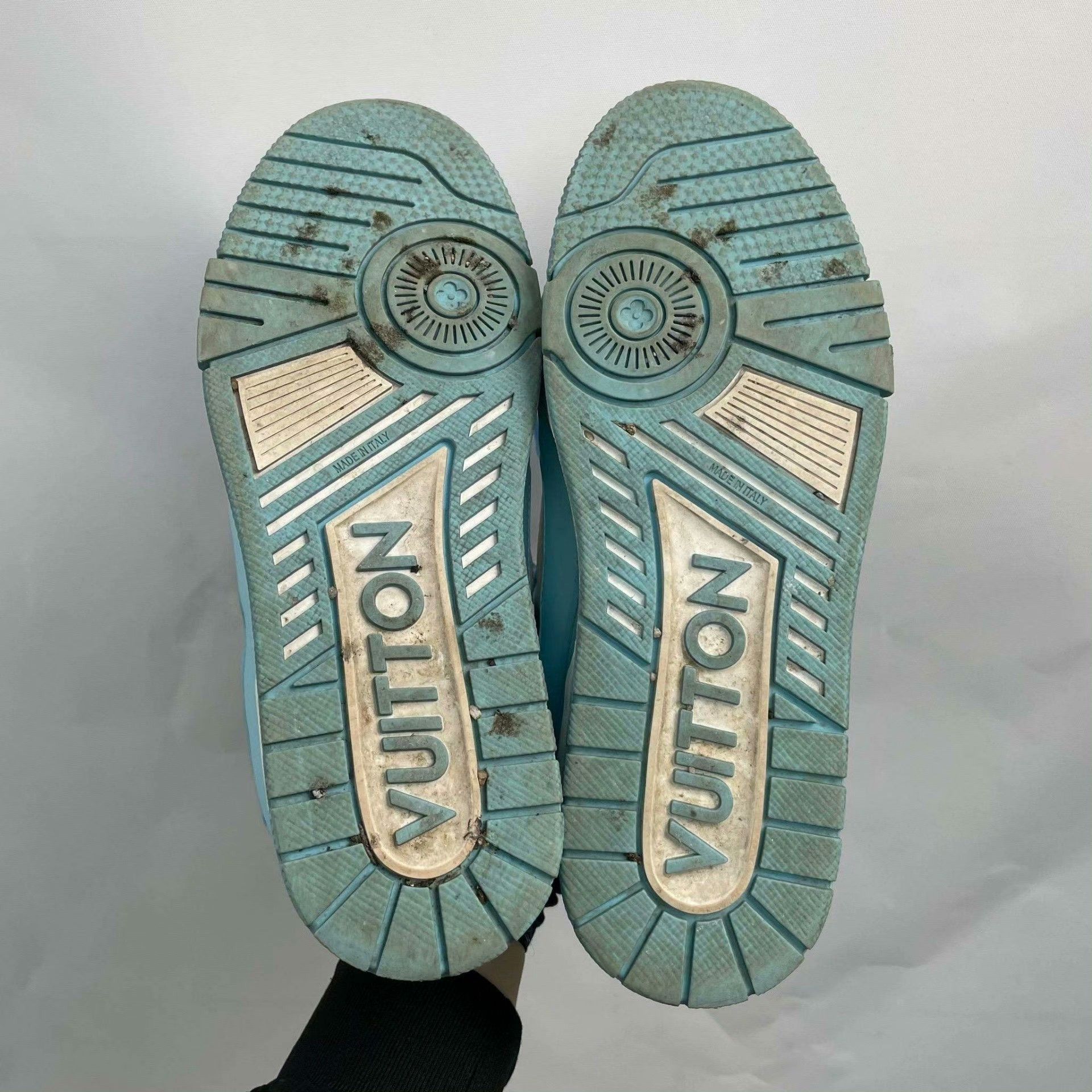 Louis Vuitton Louis Vuitton Blue Lowtop Sneakers 39 Men Size US 6.5 / EU 39-40 - 2 Thumbnail