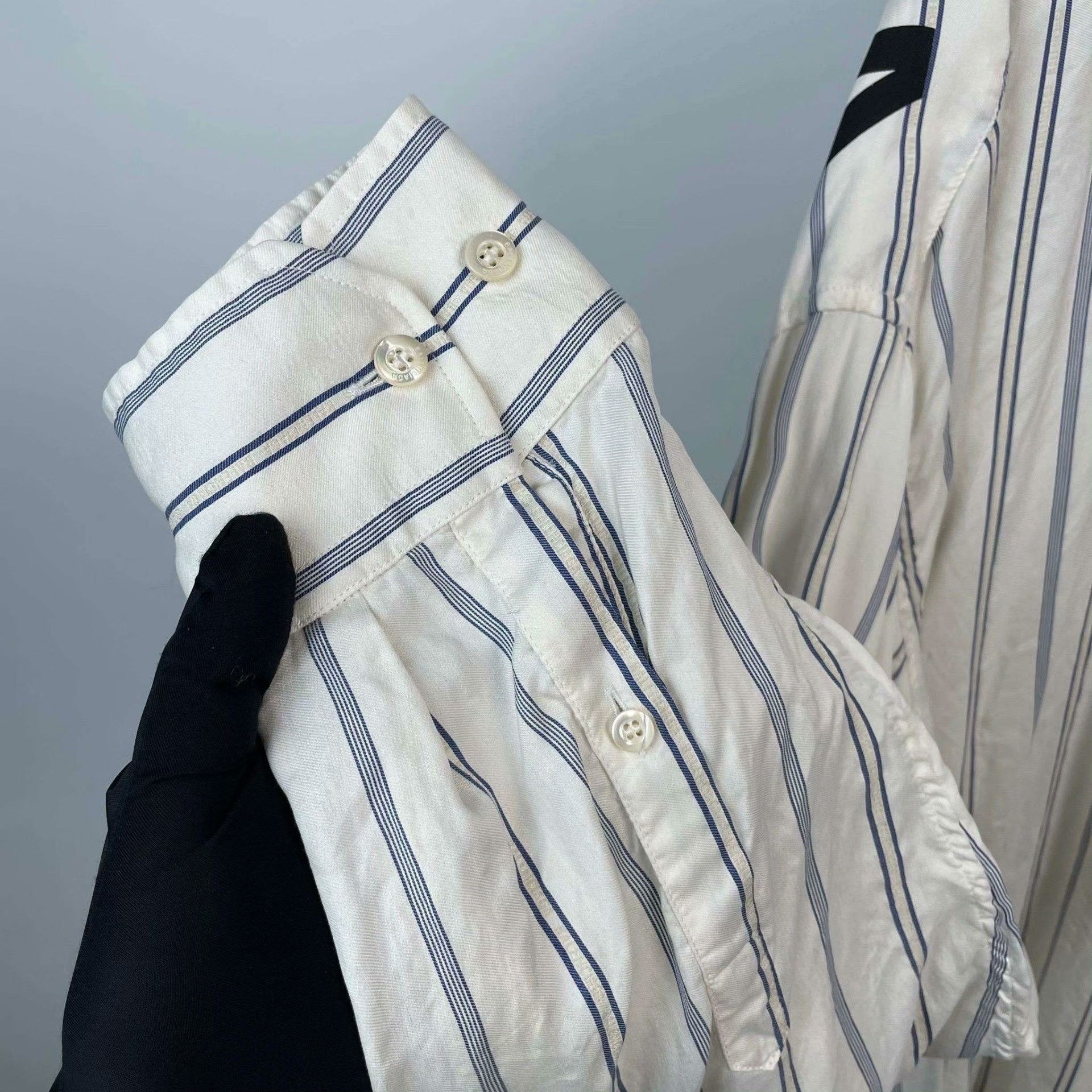 Balenciaga Balenciaga Striped Shirt 36 Men Size US S / EU 44-46 / 1 - 8 Thumbnail
