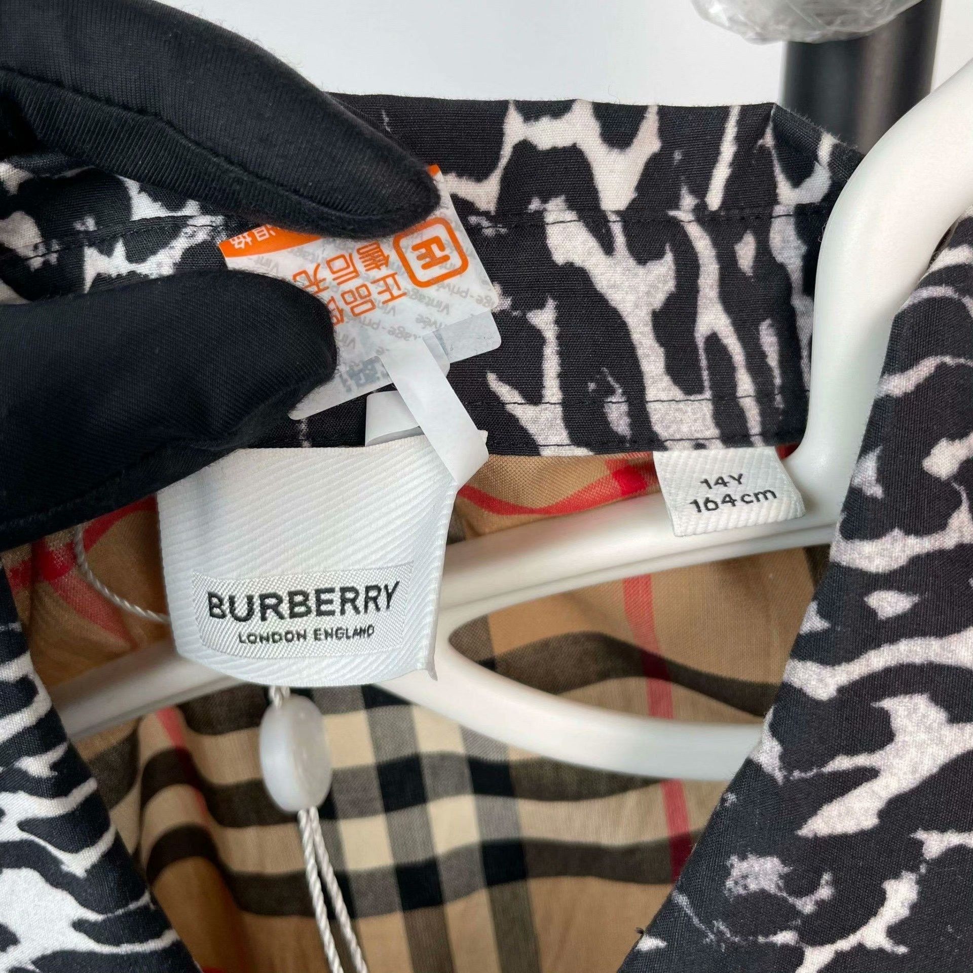 Burberry Burberry Shirt XL Men Size US XL / EU 56 / 4 - 4 Thumbnail