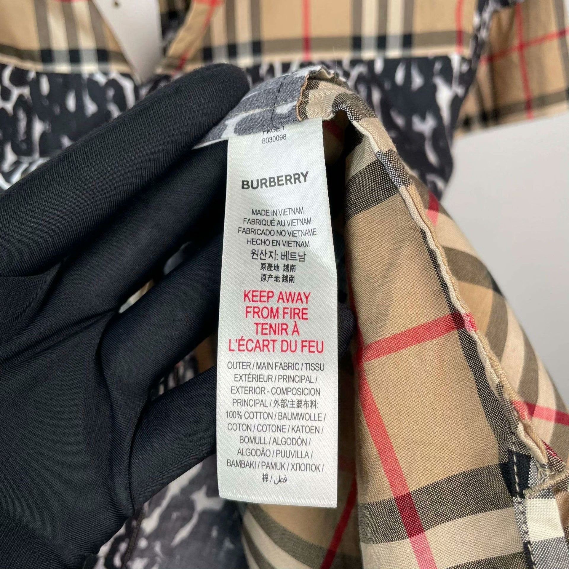 Burberry Burberry Shirt XL Men Size US XL / EU 56 / 4 - 5 Thumbnail
