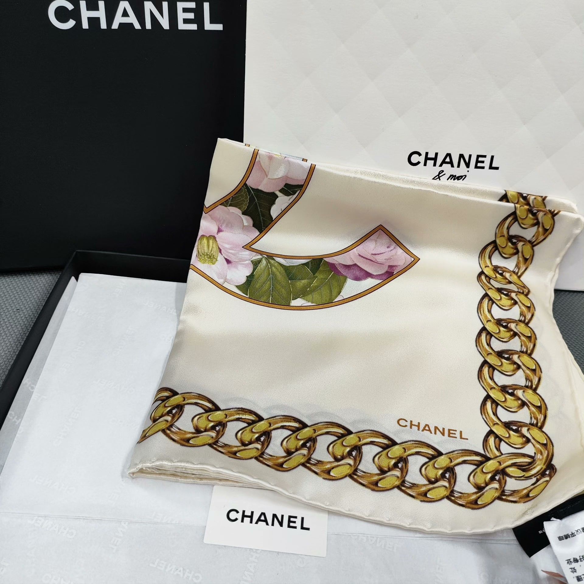 Chanel Chanel Scarf 26 Men Size ONE SIZE - 3 Thumbnail