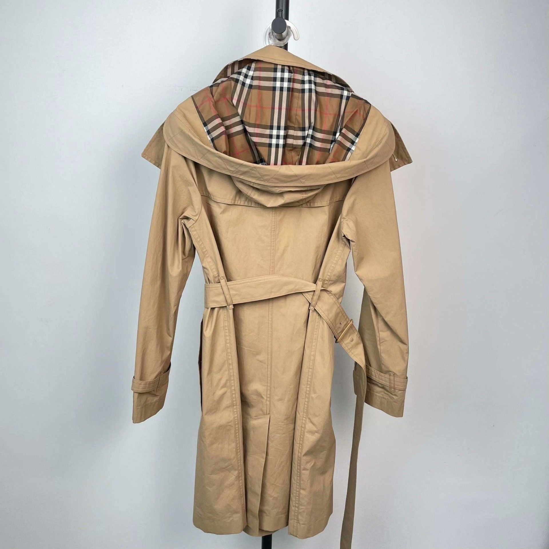 Burberry Burberry Long Beige Coat S Women Size S / US 4 / IT 40 - 2 Thumbnail