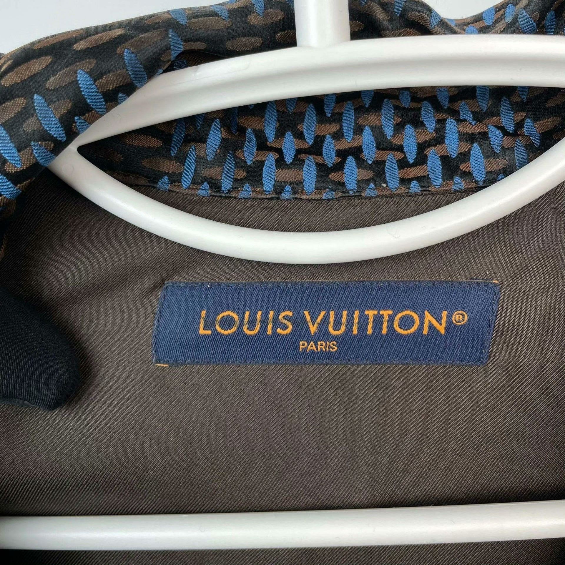 Louis Vuitton Louis Vuitton Checkered Blue Light Jacket XL Men Size US XL / EU 56 / 4 - 3 Thumbnail