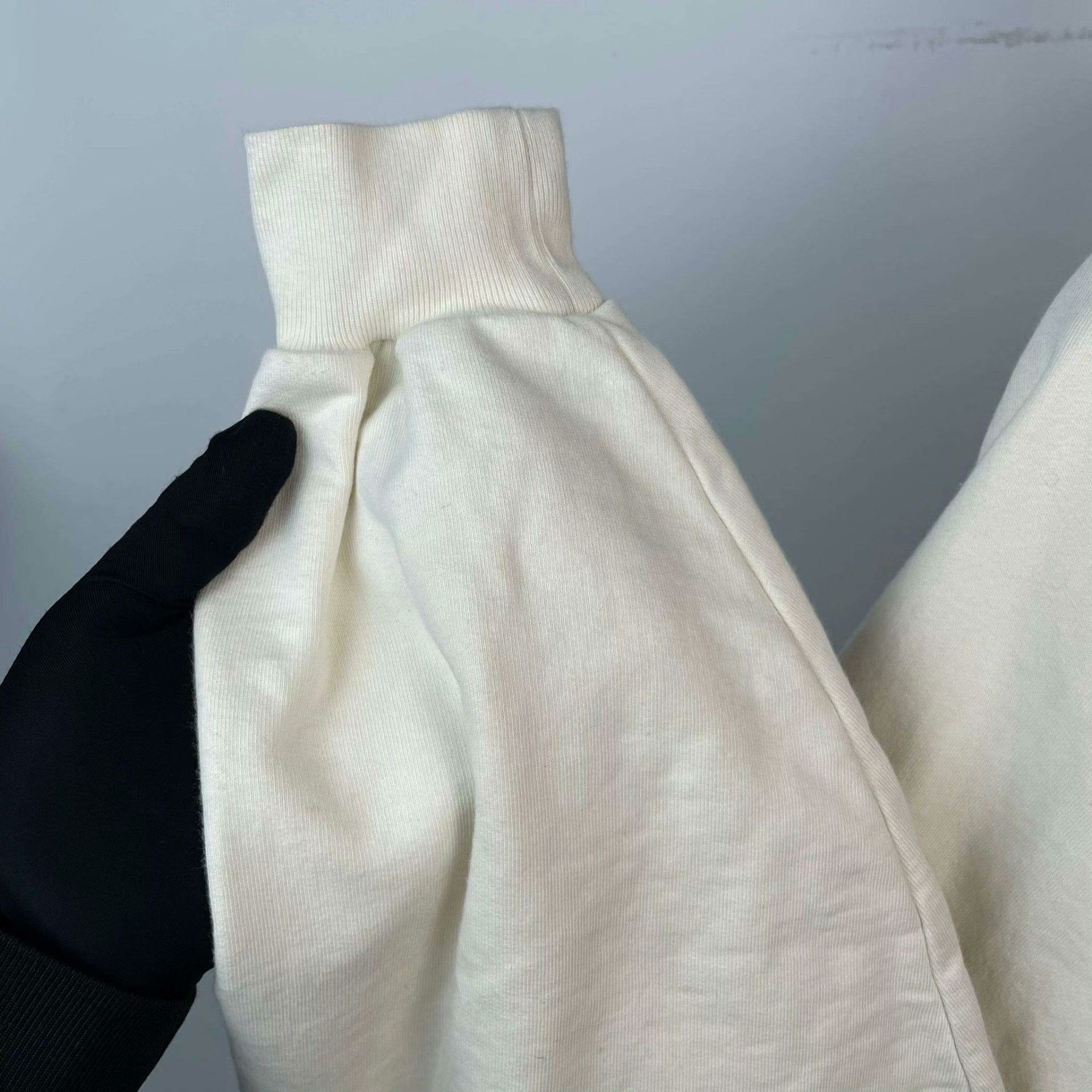 Balenciaga Balenciaga Hoodie L Men Size US L / EU 52-54 / 3 - 8 Thumbnail