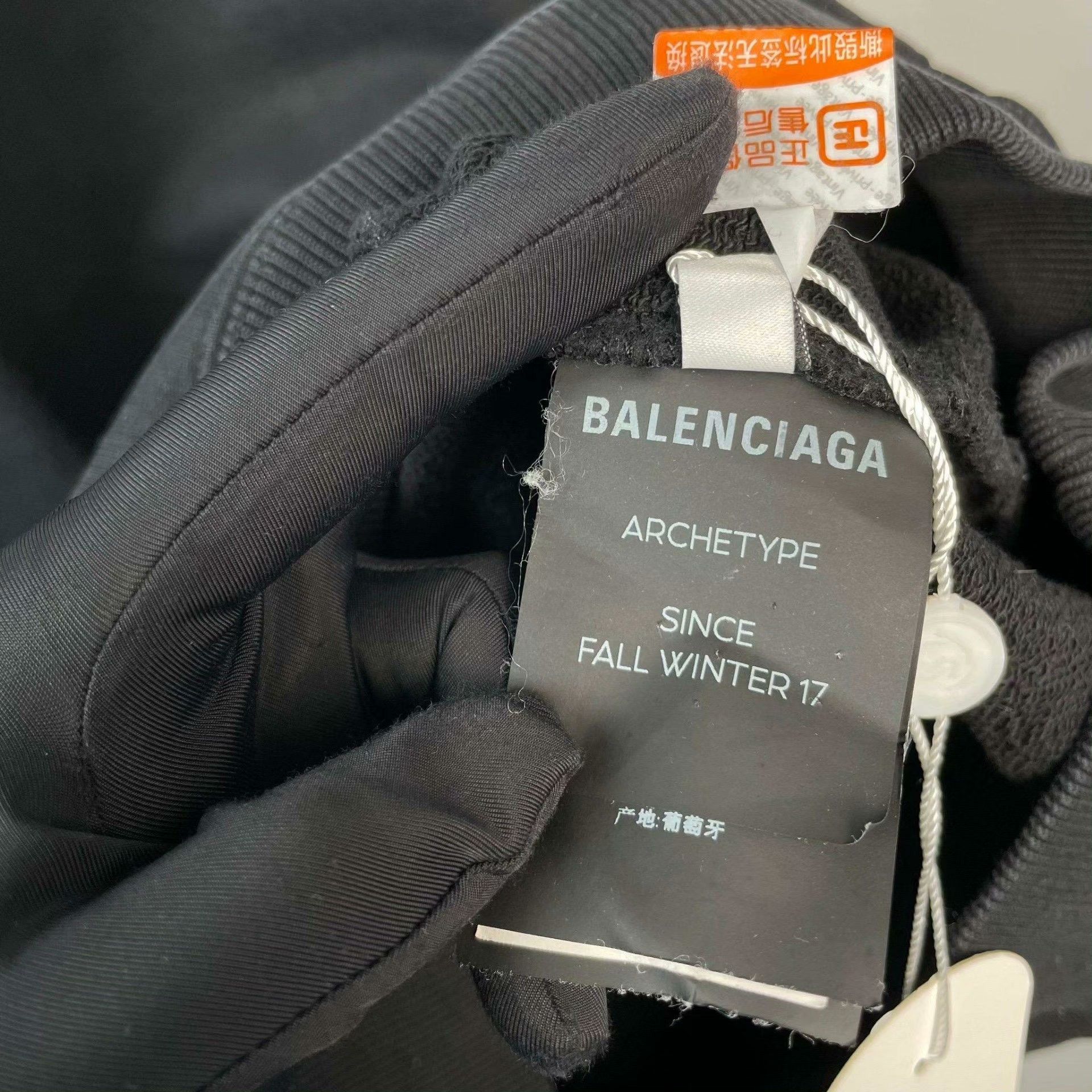 Balenciaga Balenciaga Black Hoodie M Men Size US M / EU 48-50 / 2 - 8 Thumbnail