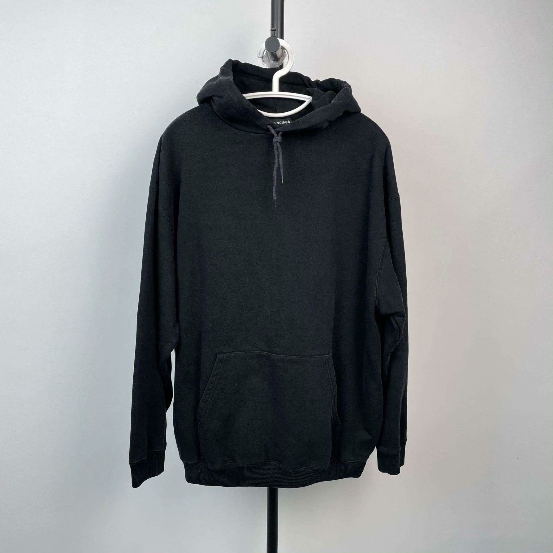 Balenciaga Balenciaga Black Hoodie M Men Size US M / EU 48-50 / 2 - 2 Thumbnail