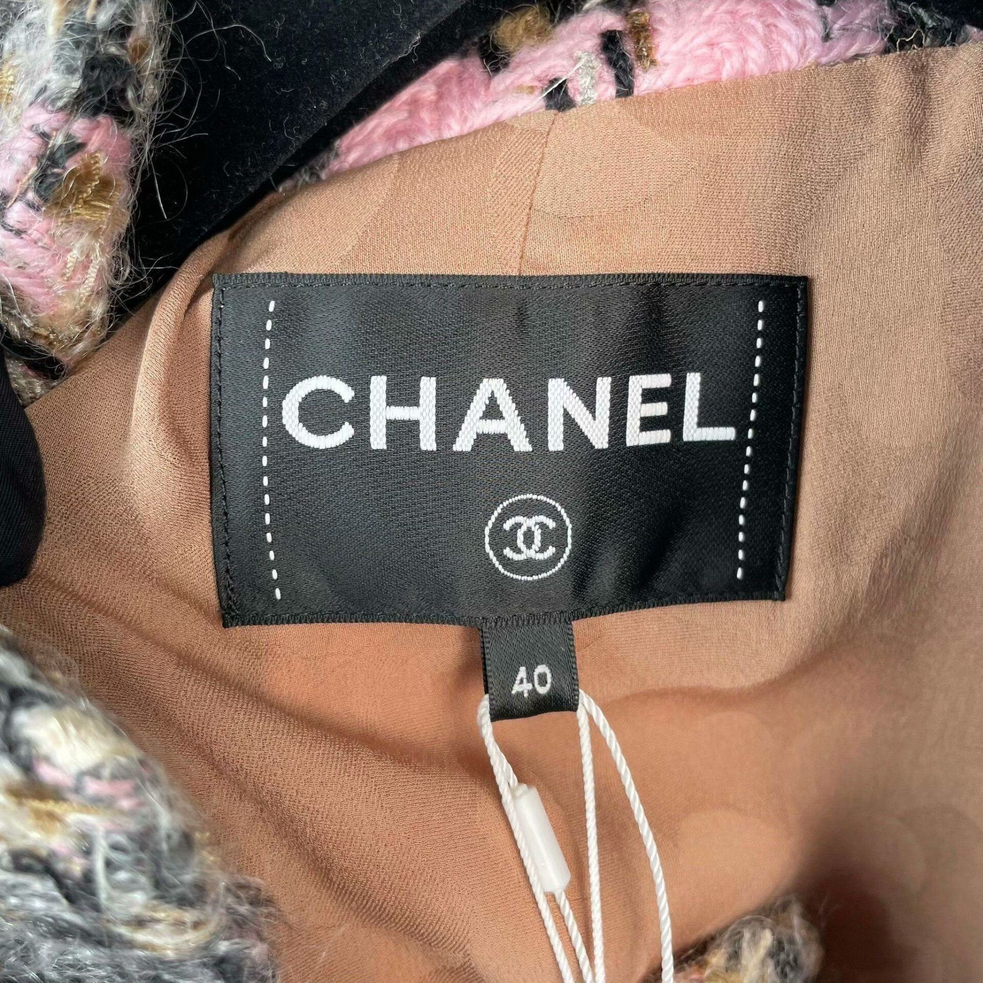 Chanel Chanel Pink Light Jacket 40 Men Size US M / EU 48-50 / 2 - 4 Thumbnail