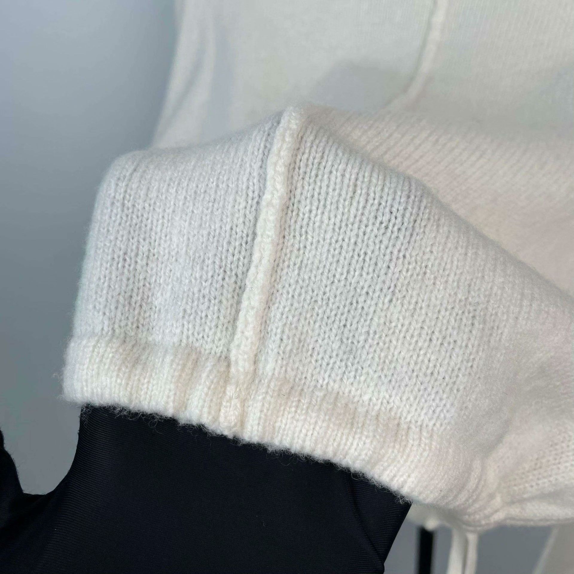 Dior Dior Retro Wool Sweater 36 Women Size S / US 4 / IT 40 - 9 Thumbnail