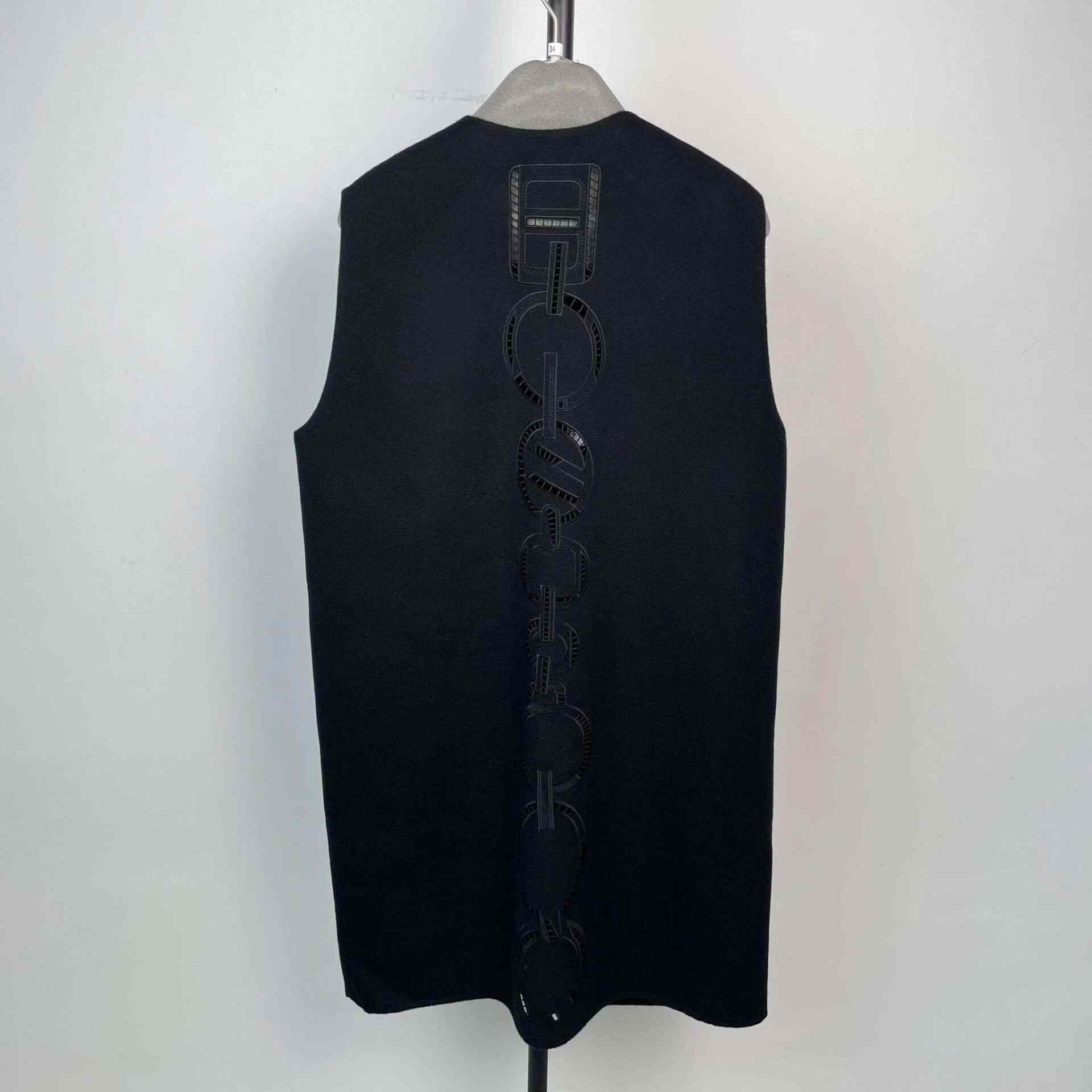 Hermes Hermes Black Vest 34 Women Size XS / US 0-2 / IT 36-38 - 2 Thumbnail