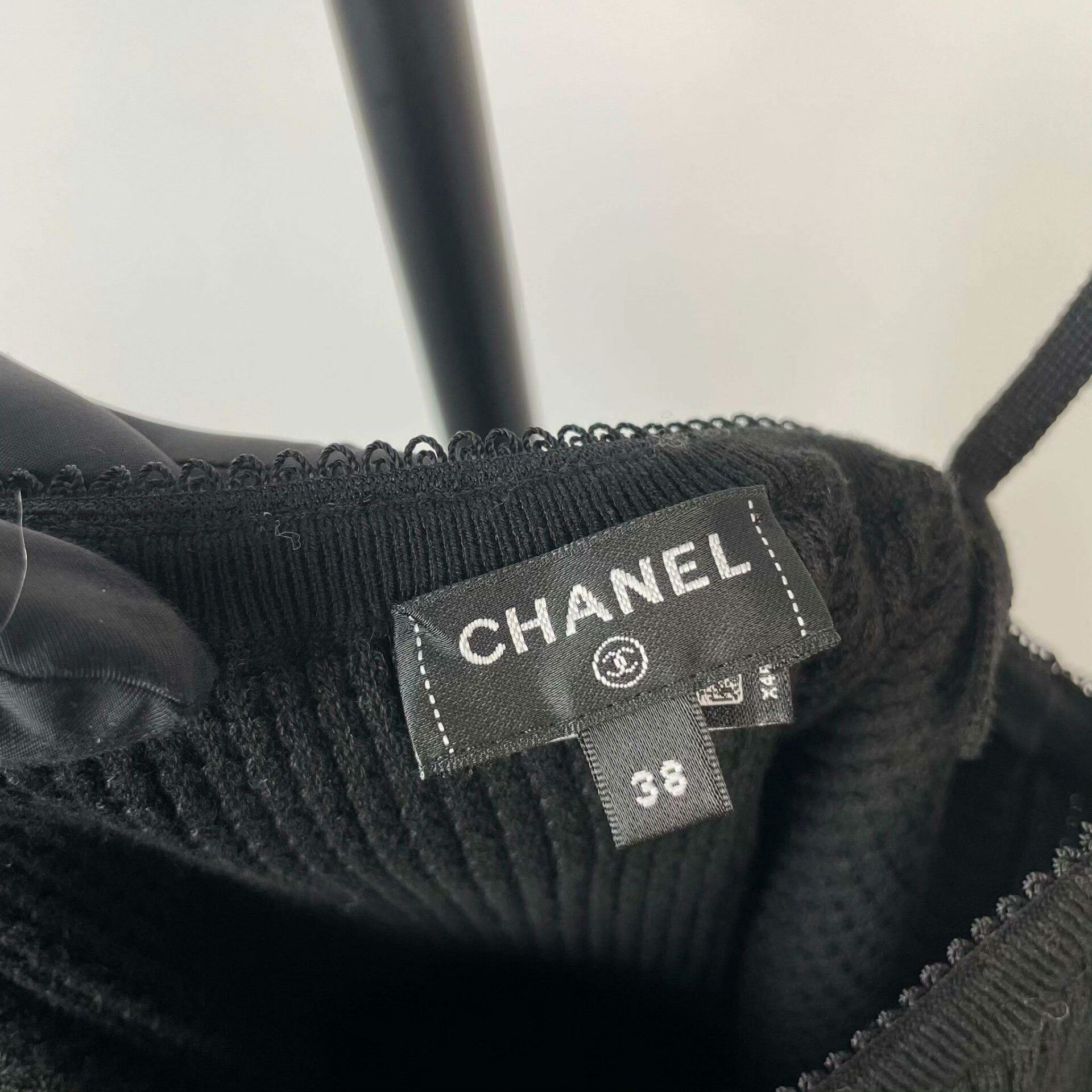 Chanel Chanel Black Tank Top 38 Women Size S / US 4 / IT 40 - 4 Thumbnail
