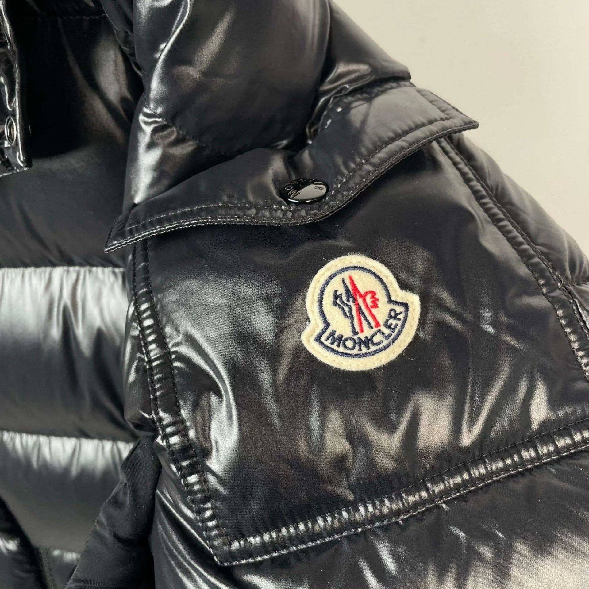 Moncler Moncler Down Black Down Jacket M Women Size M / US 6-8 / IT 42-44 - 3 Thumbnail