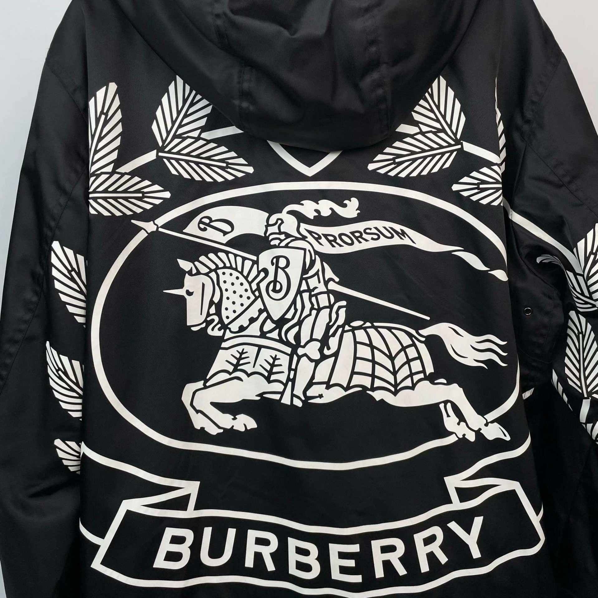 Burberry Burberry Printed Cotton Black Heavy Coat M Men Size US M / EU 48-50 / 2 - 3 Thumbnail