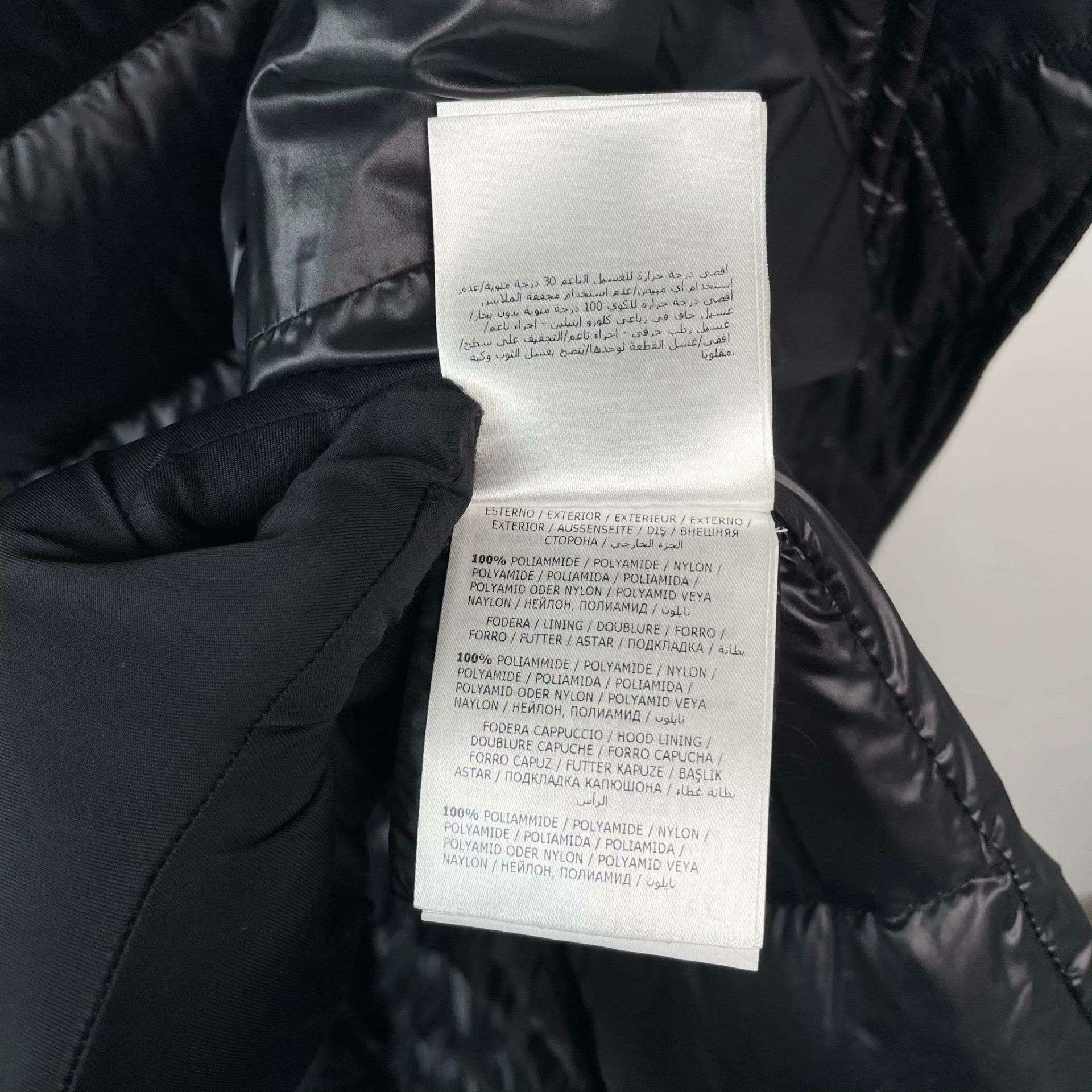 Moncler Moncler Down Black Down Jacket M Women Size M / US 6-8 / IT 42-44 - 8 Thumbnail