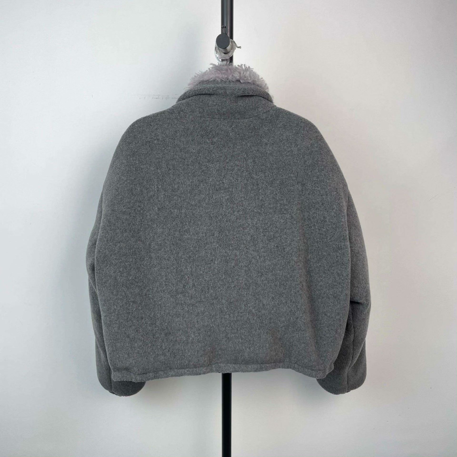 Miu Miu Miu Miu Gray Down Jacket 40 Women Size M / US 6-8 / IT 42-44 - 2 Thumbnail