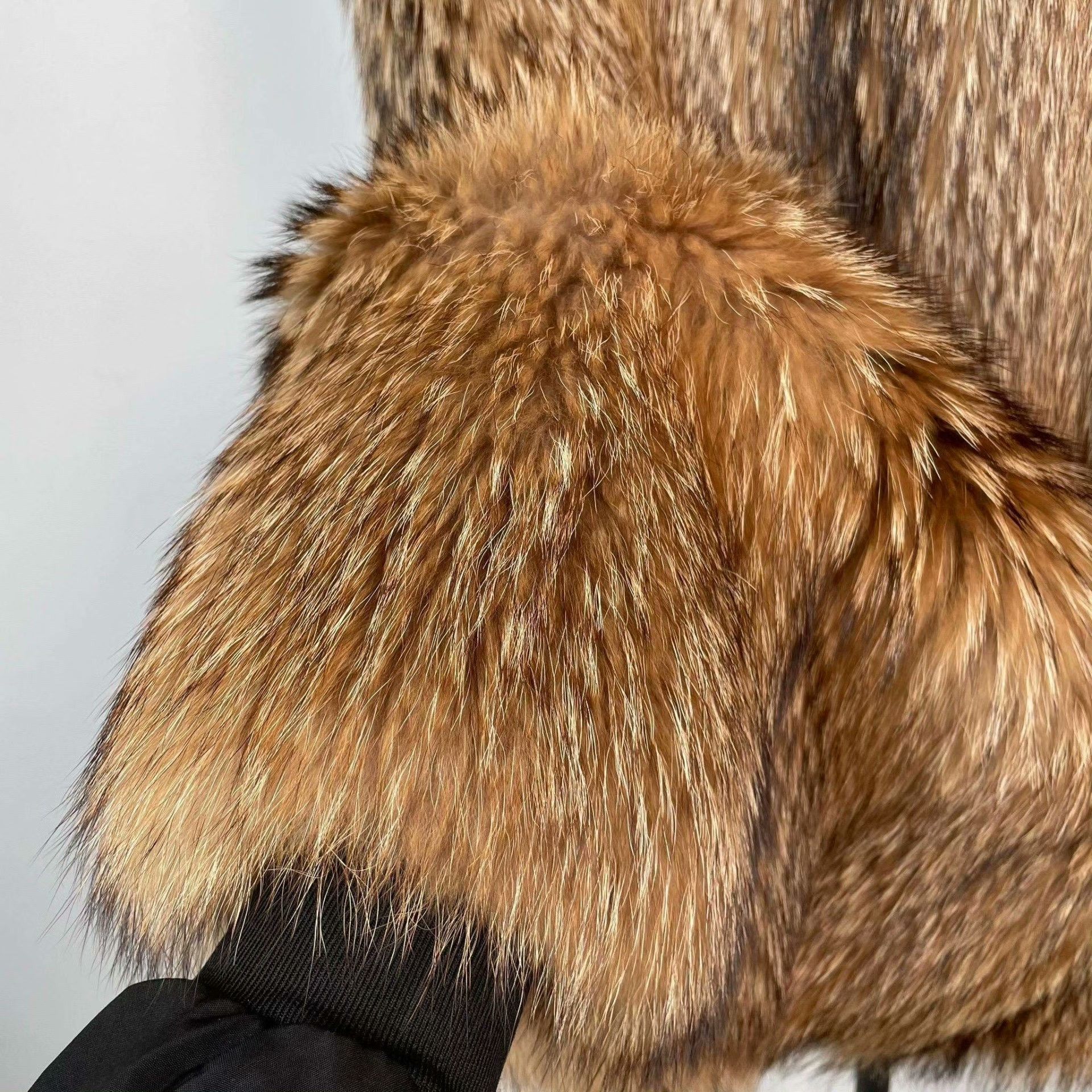 Max Mara Max Mara Fur Hoodie S Men Size US S / EU 44-46 / 1 - 8 Thumbnail