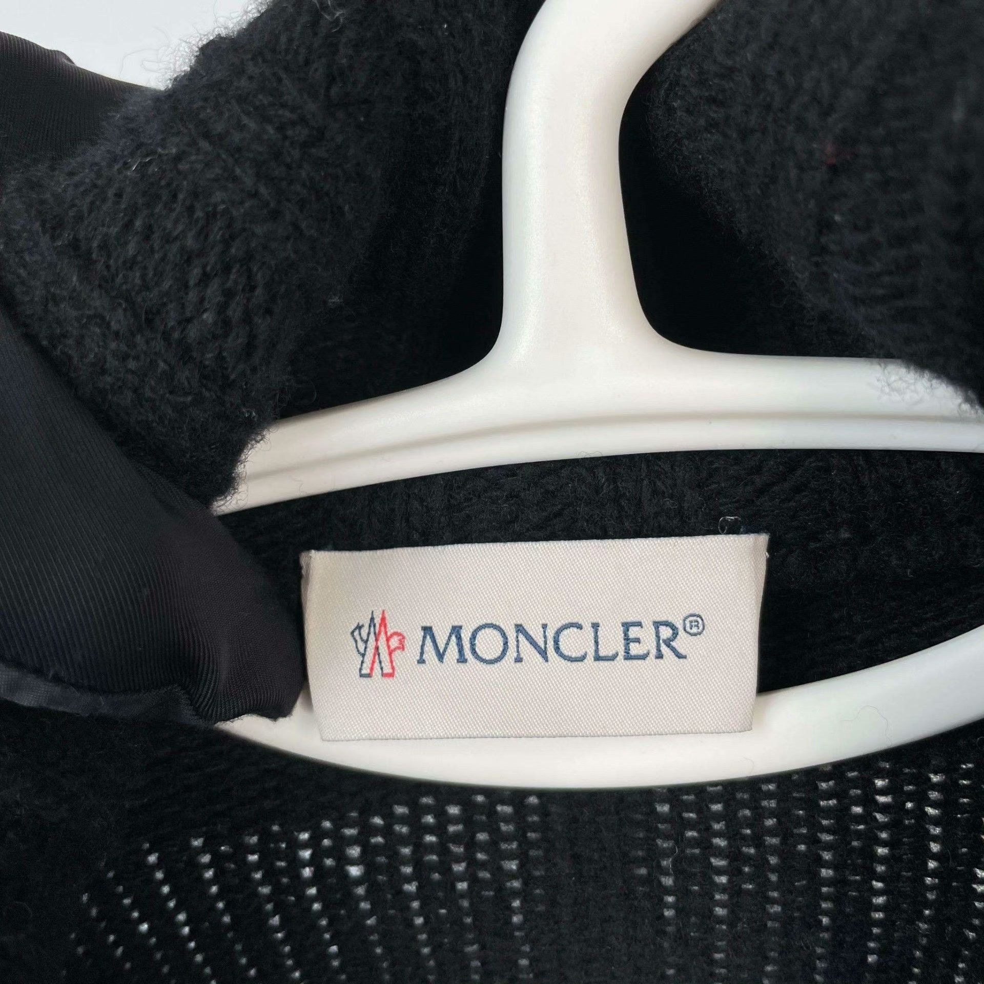 Moncler Moncler Down Heavy Coat L Men Size US L / EU 52-54 / 3 - 5 Thumbnail