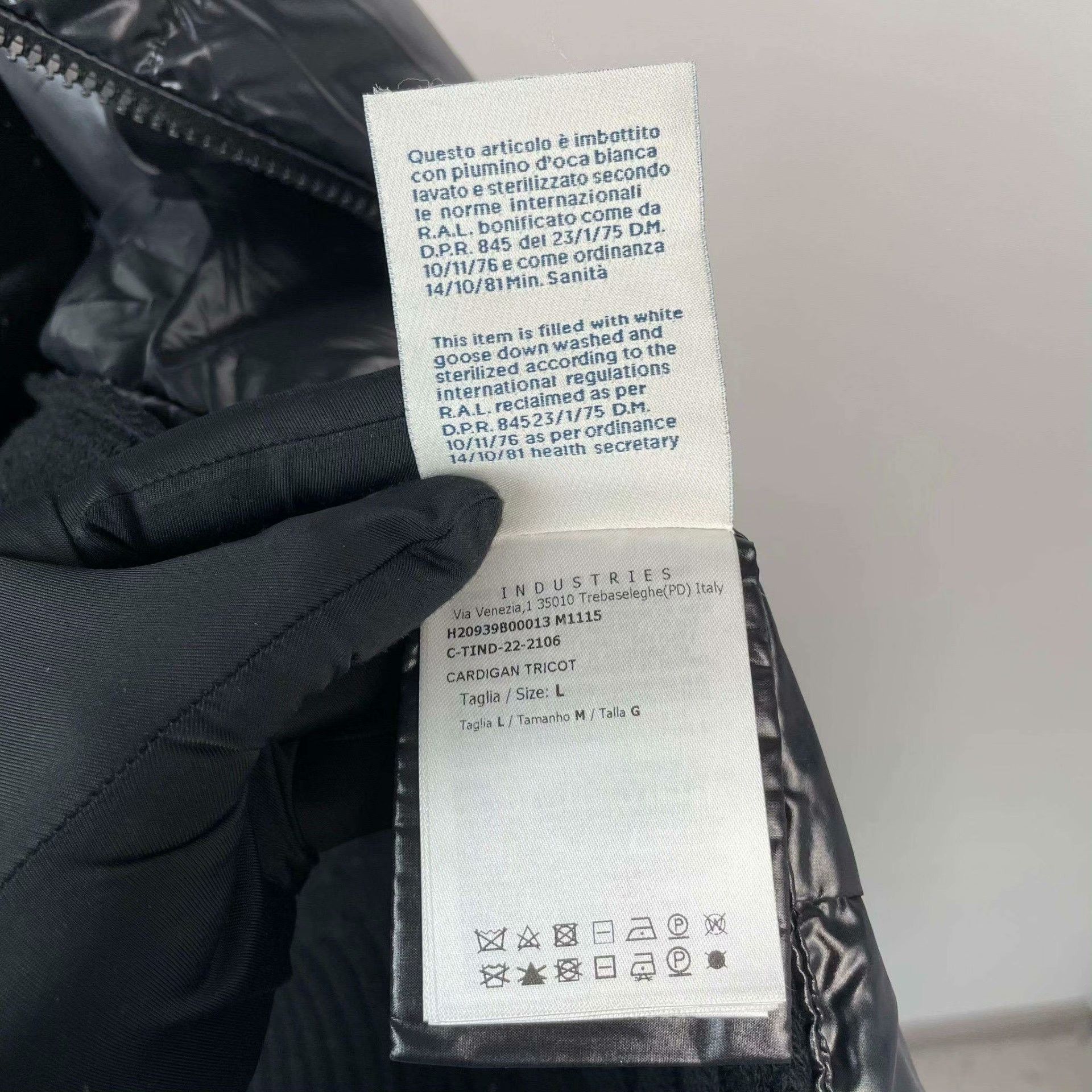 Moncler Down Heavy Coat L Men