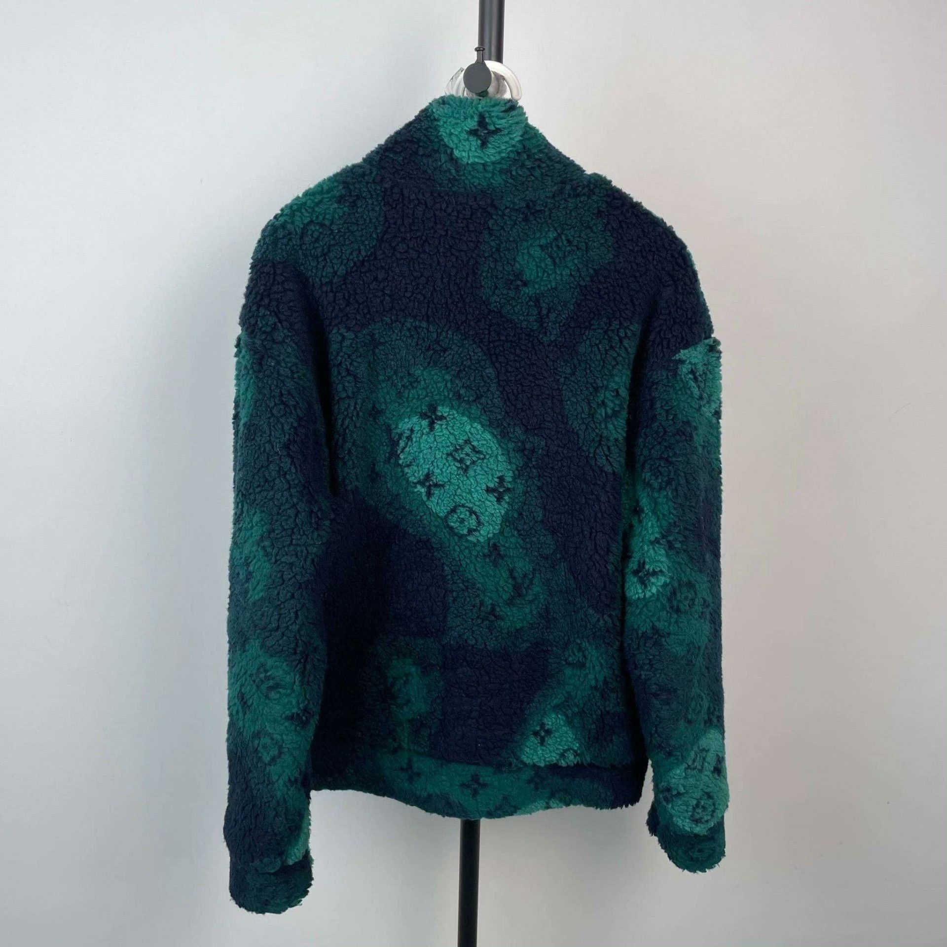 Louis Vuitton Louis Vuitton Jacket M Women Size M / US 6-8 / IT 42-44 - 2 Thumbnail