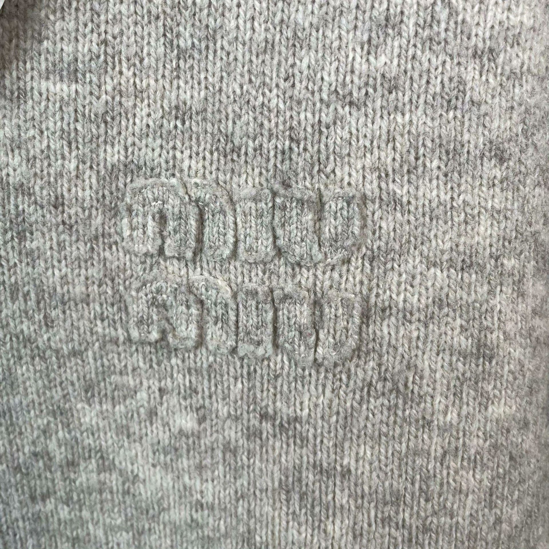 Miu Miu Miu Miu Gray Sweater 38 Men Size US S / EU 44-46 / 1 - 5 Thumbnail
